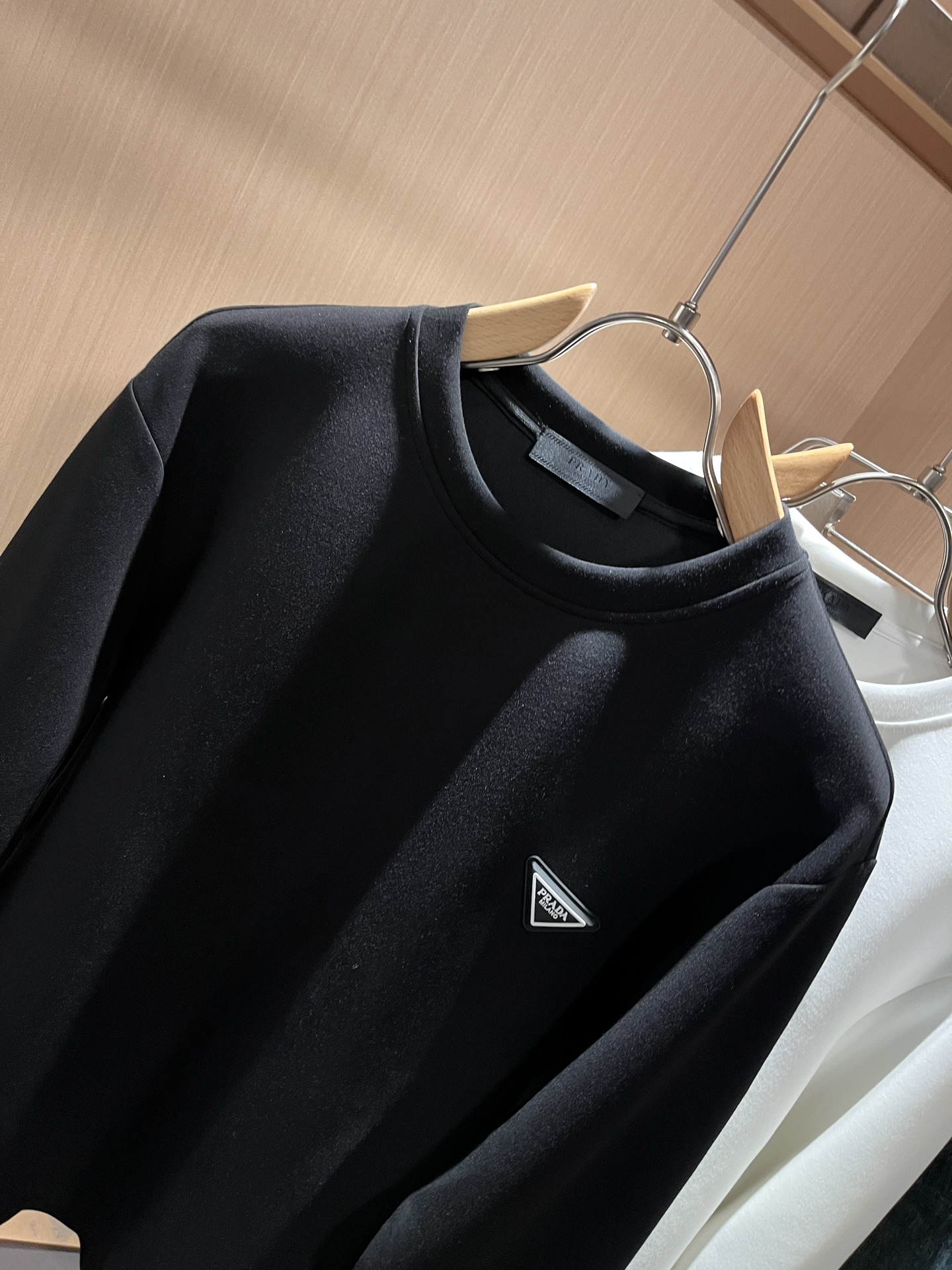 【⚠️最大穿240斤】 PRAD*A普*达2025秋冬新款男女同款👫卫衣，最新款全网独家首上！！~既经典