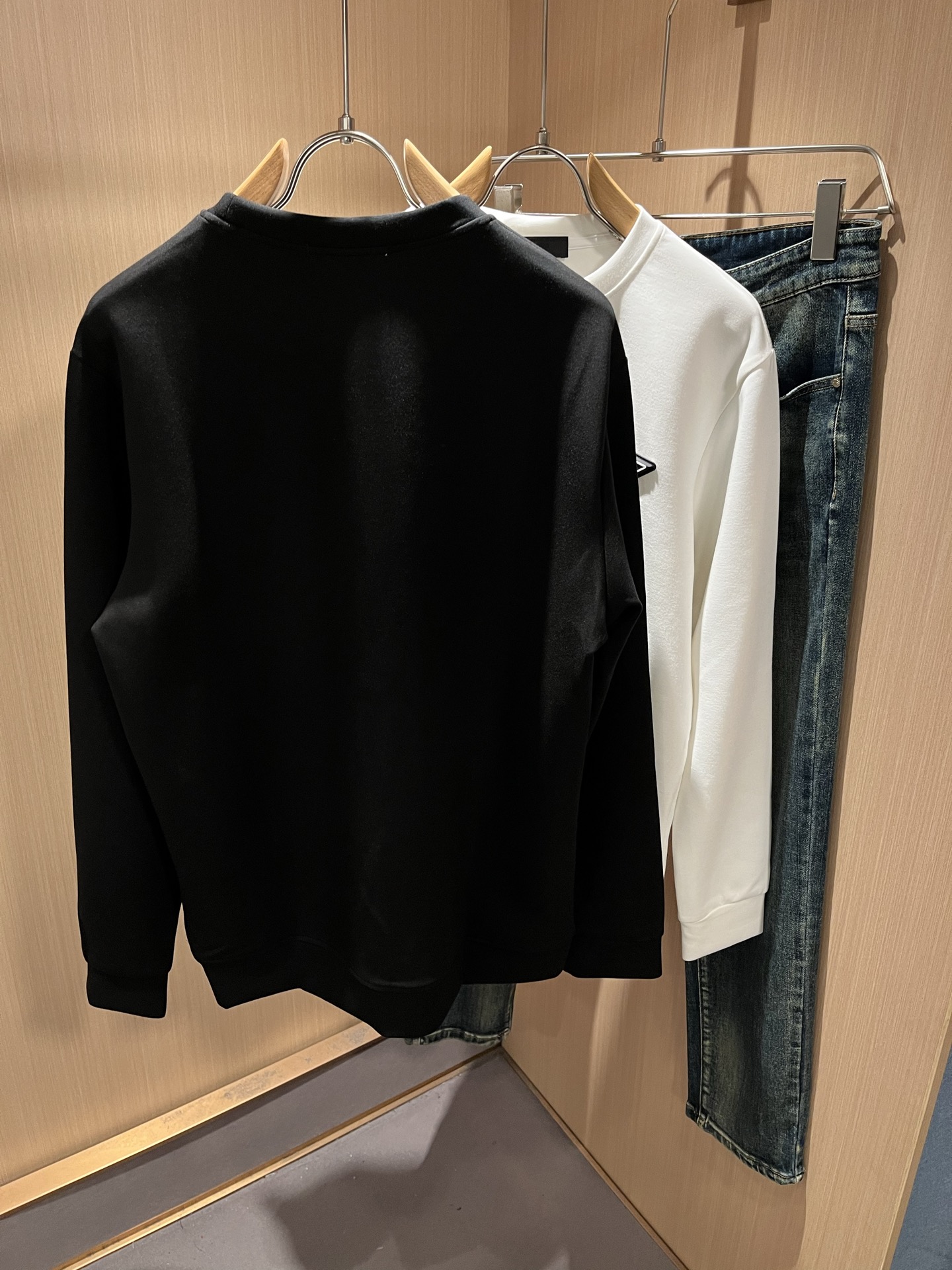 【⚠️最大穿240斤】 PRAD*A普*达2025秋冬新款男女同款👫卫衣，最新款全网独家首上！！~既经典