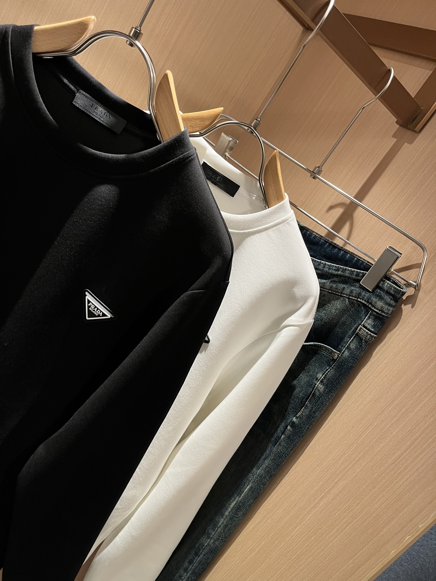 【⚠️最大穿240斤】 PRAD*A普*达2025秋冬新款男女同款👫卫衣，最新款全网独家首上！！~既经典