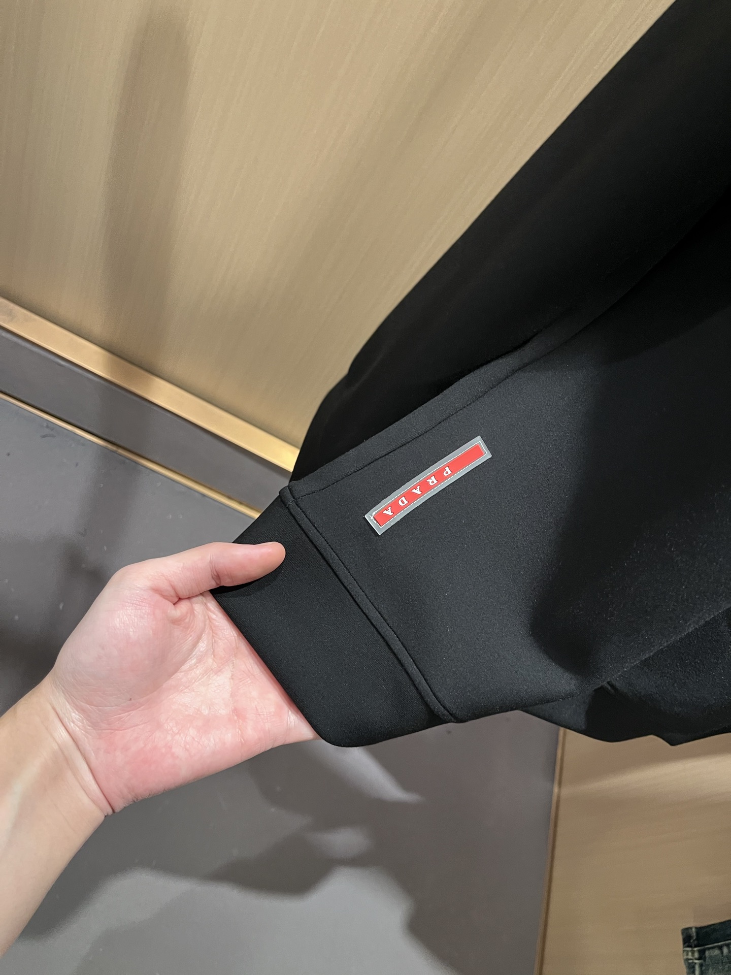 【⚠️最大穿240斤】 PRAD*A普*达2025秋冬新款男女同款👫卫衣，最新款全网独家首上！！~既经典