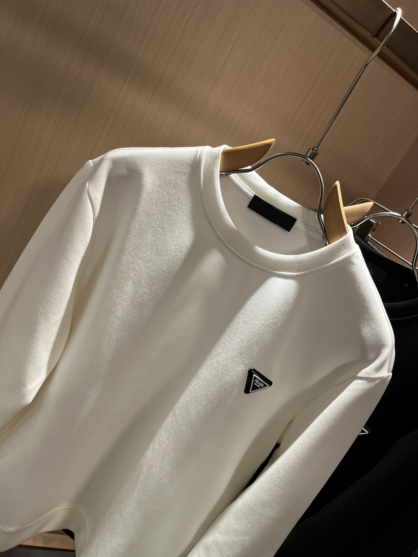 【⚠️最大穿240斤】 PRAD*A普*达2025秋冬新款男女同款👫卫衣，最新款全网独家首上！！~既经典