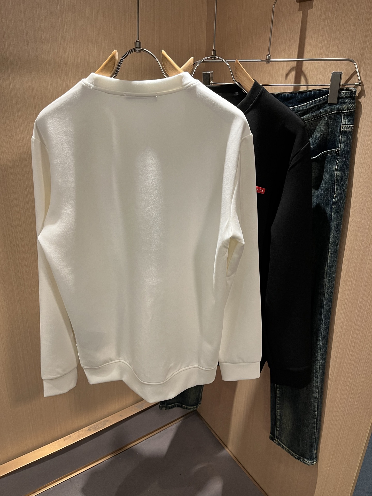 【⚠️最大穿240斤】 PRAD*A普*达2025秋冬新款男女同款👫卫衣，最新款全网独家首上！！~既经典