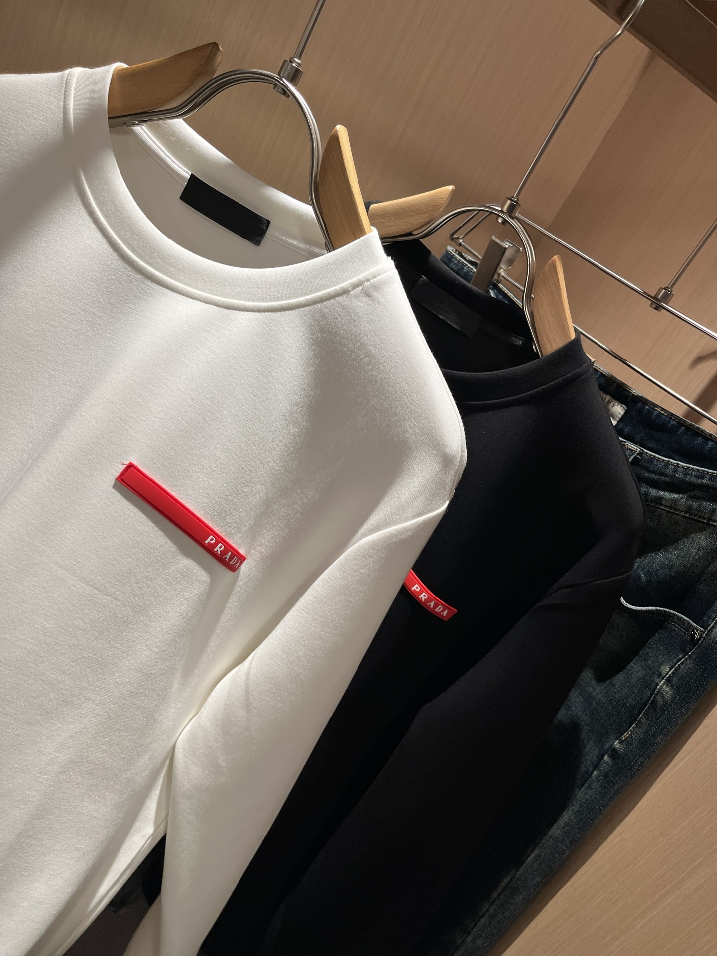 【⚠️最大穿240斤】 PRAD*A普*达2025秋冬新款男女同款👫卫衣，最新款全网独家首上！！~既经典