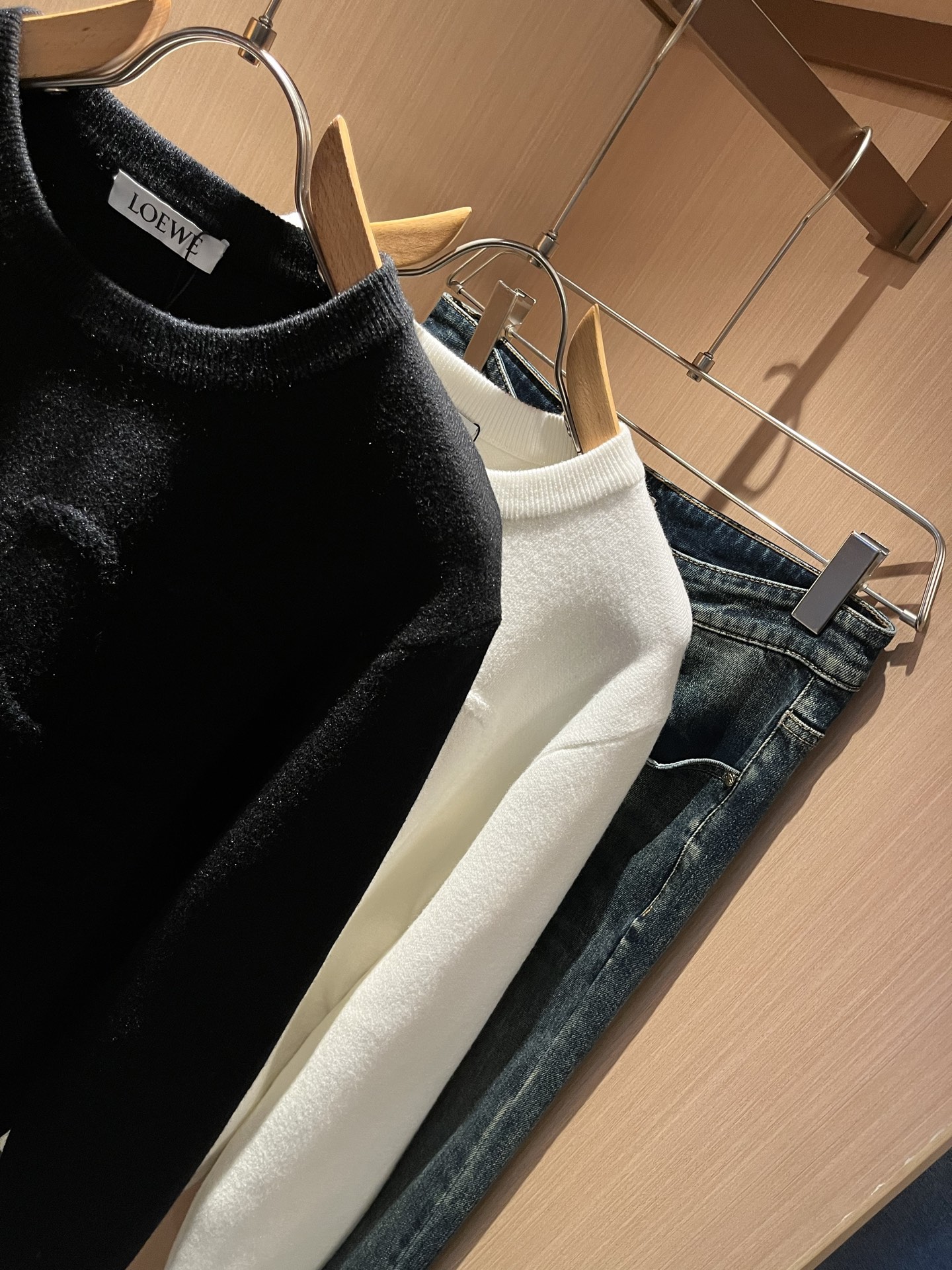 LO*WE/罗*威2025秋冬新款男女同款👫针织羊毛衫，贸易公司渠道货，2025年最新品，官柜同步售卖，