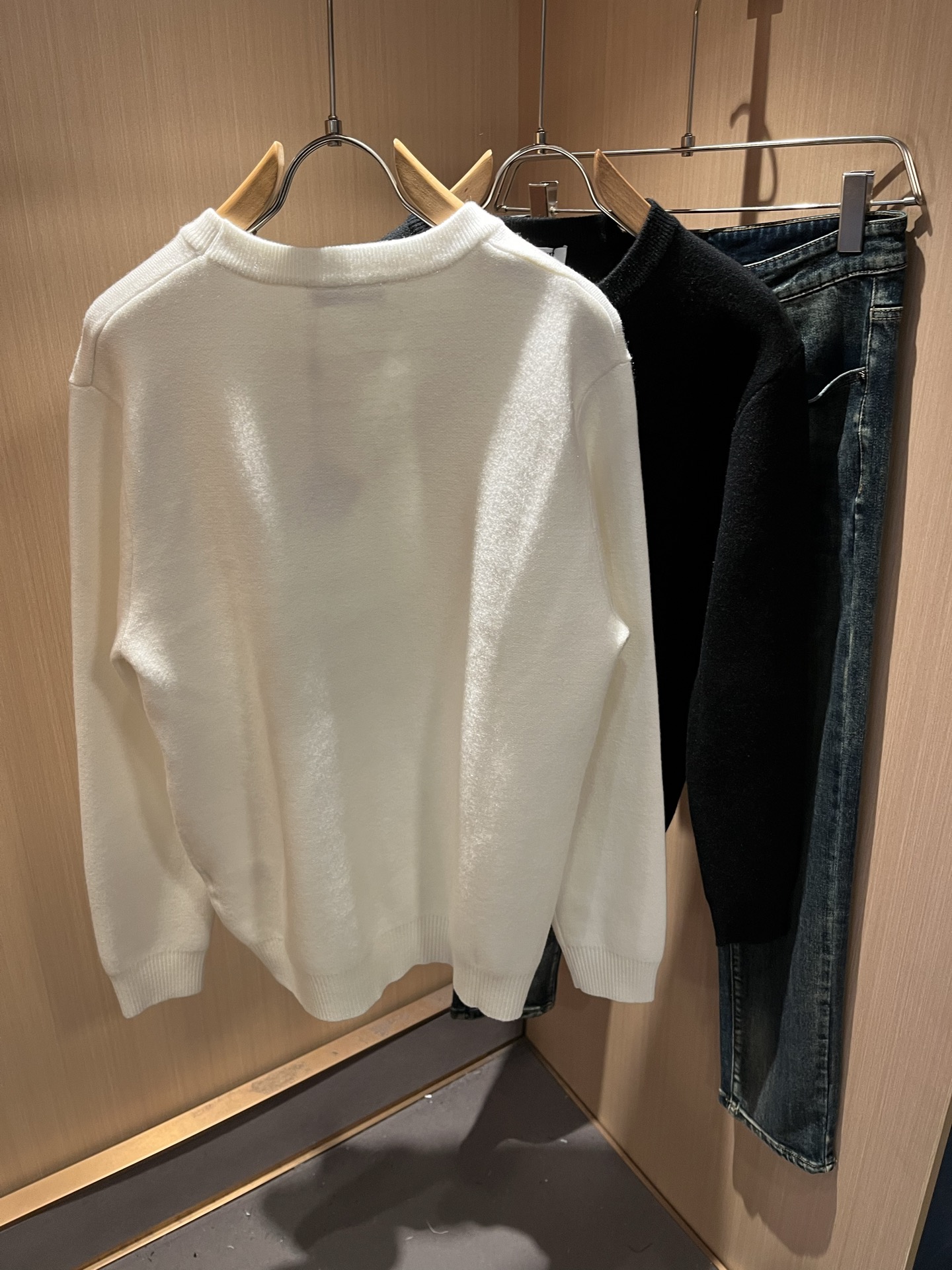 LO*WE/罗*威2025秋冬新款男女同款👫针织羊毛衫，贸易公司渠道货，2025年最新品，官柜同步售卖，