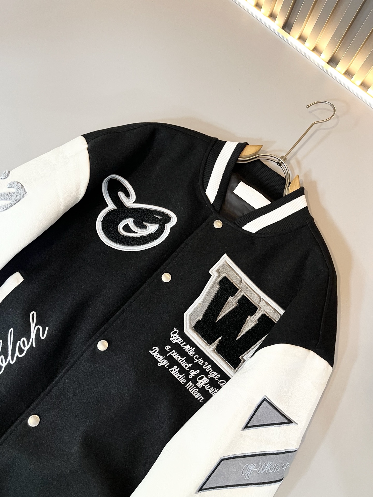 OFF WHITE 2025秋冬新款男士棒球服⚾️夹克外套，意大利原厂订单，代表性十足，规格感十足的精品