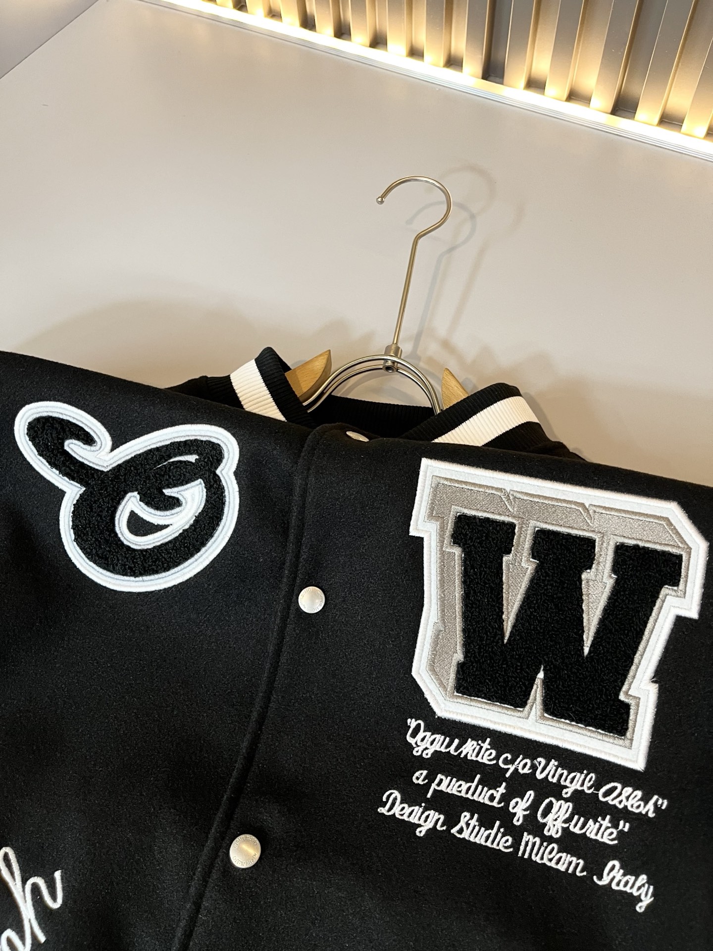 OFF WHITE 2025秋冬新款男士棒球服⚾️夹克外套，意大利原厂订单，代表性十足，规格感十足的精品