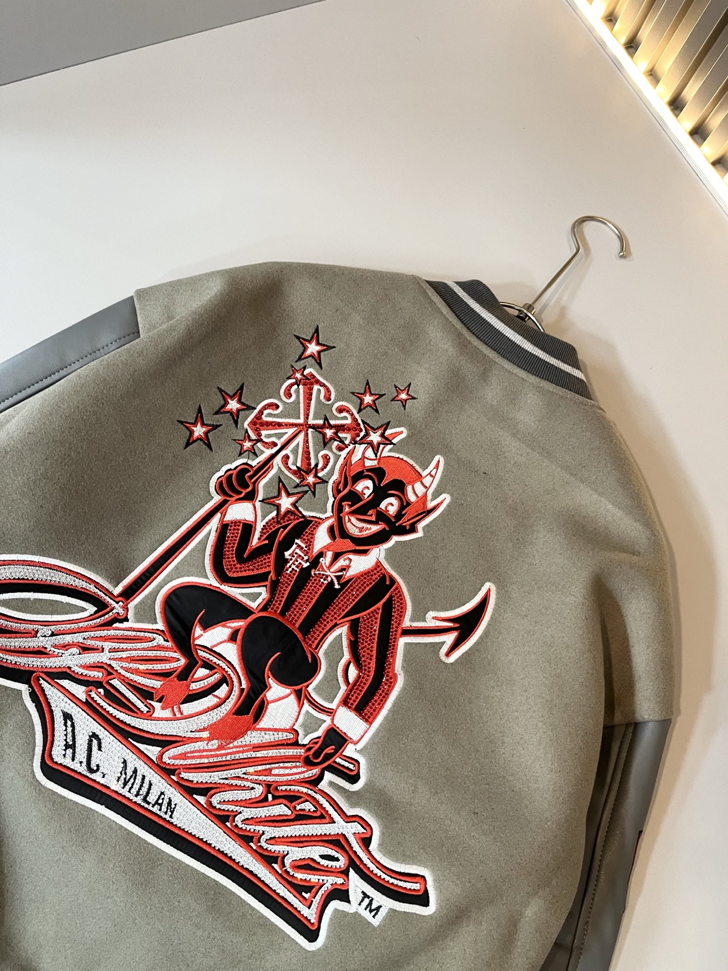 OFF WHITE 2025秋冬新款男士棒球服⚾️夹克外套，意大利原厂订单，代表性十足，规格感十足的精品