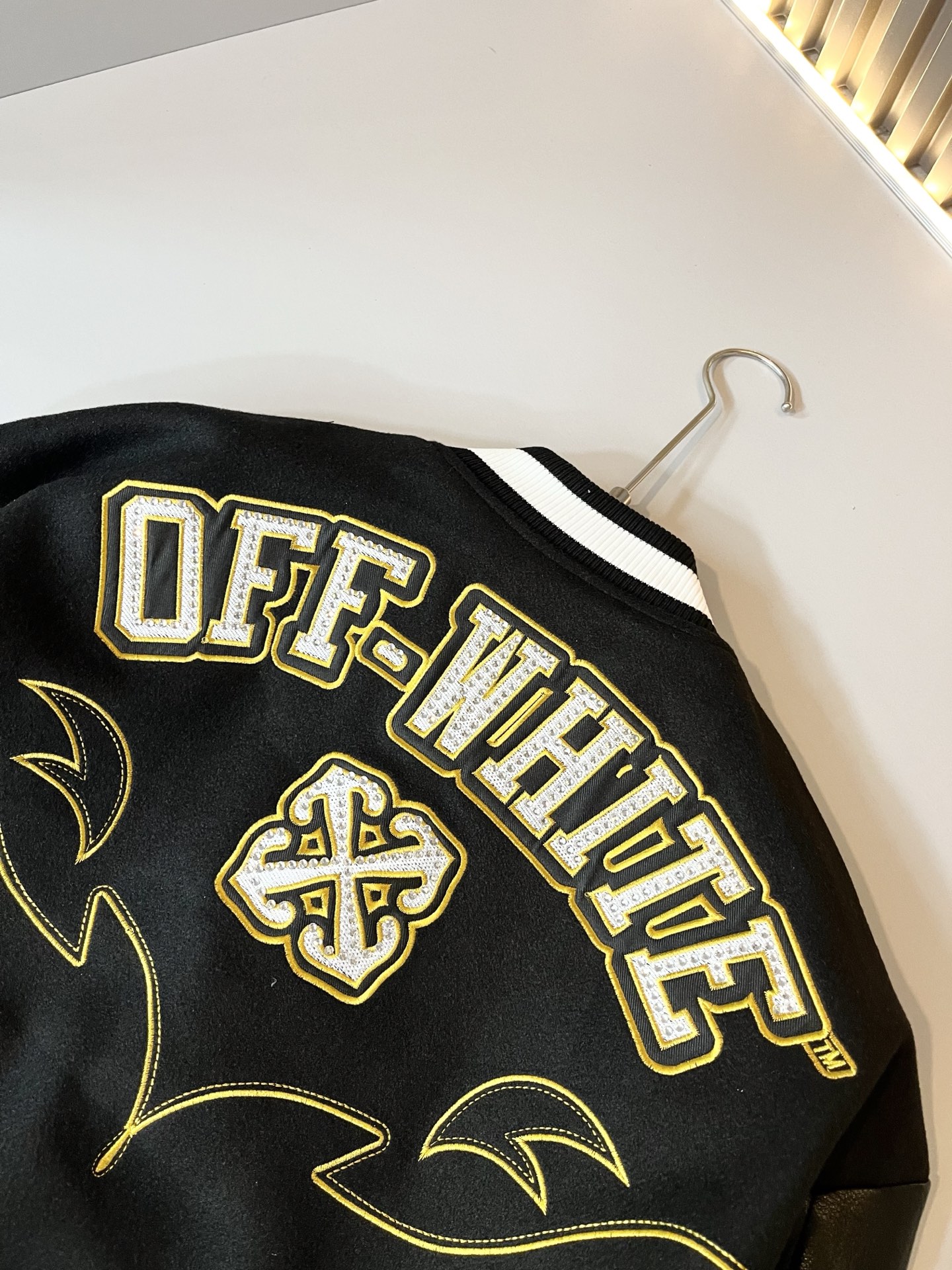 OFF WHITE 2025秋冬新款男士棒球服⚾️夹克外套，意大利原厂订单，代表性十足，规格感十足的精品
