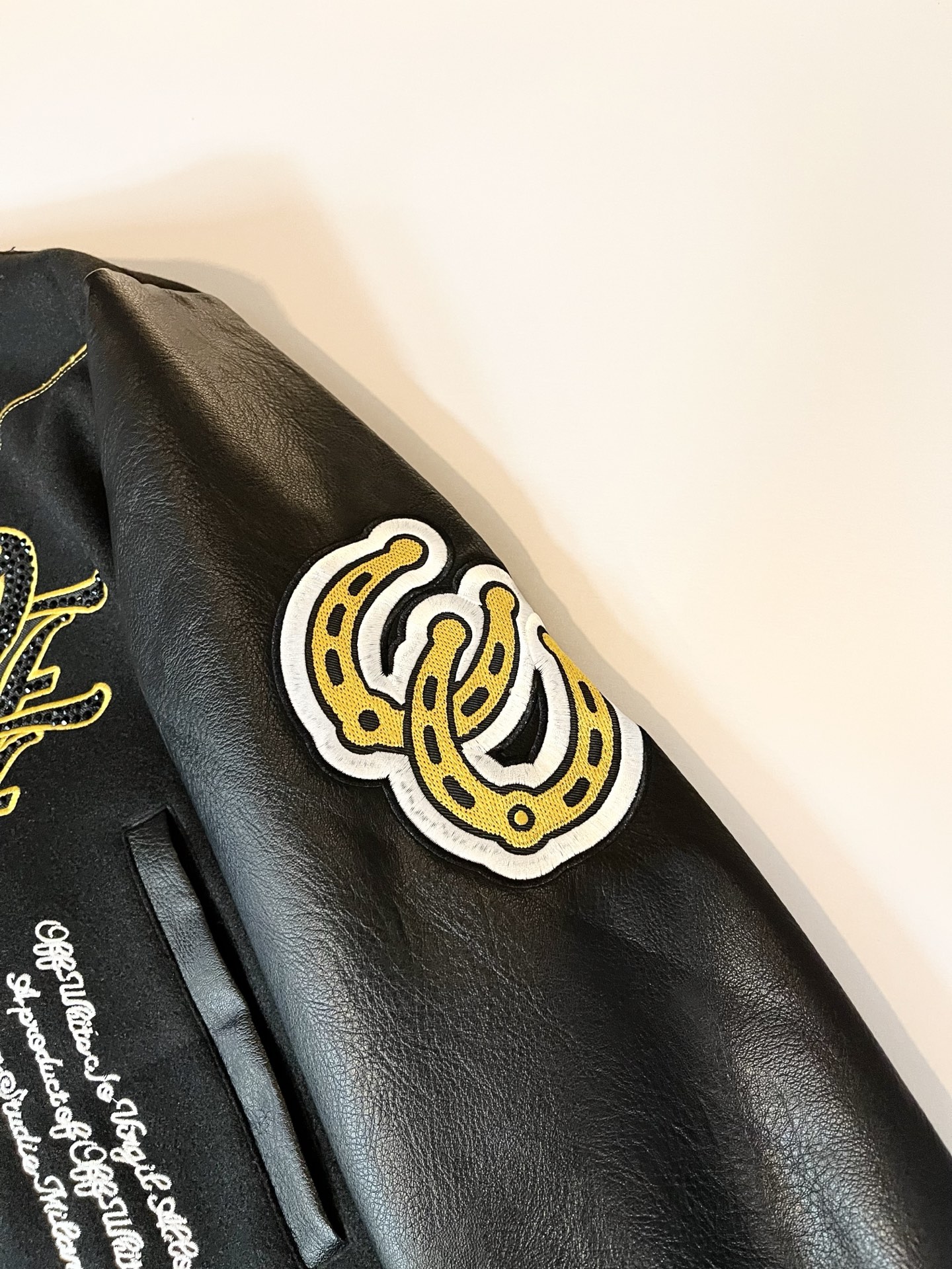 OFF WHITE 2025秋冬新款男士棒球服⚾️夹克外套，意大利原厂订单，代表性十足，规格感十足的精品