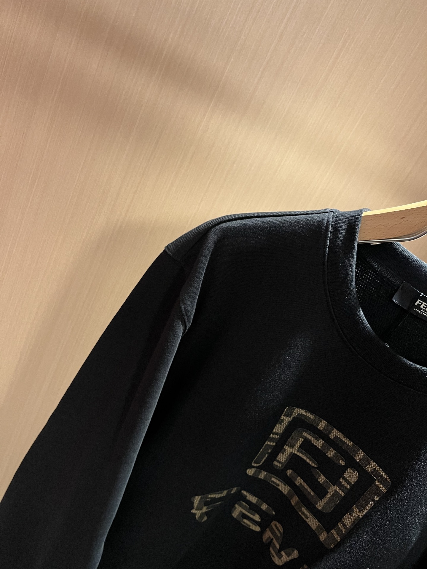 FEN*I 芬*迪2025秋冬新款FD家族男女同款小怪兽卫衣，男女同款👫百搭。意大利原厂订单，FD家族人