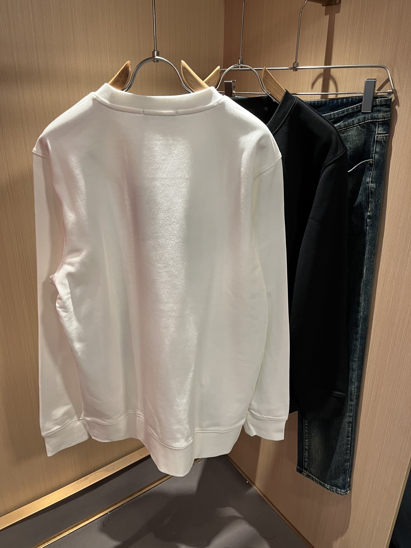 FEN*I 芬*迪2025秋冬新款FD家族男女同款小怪兽卫衣，男女同款👫百搭。意大利原厂订单，FD家族人