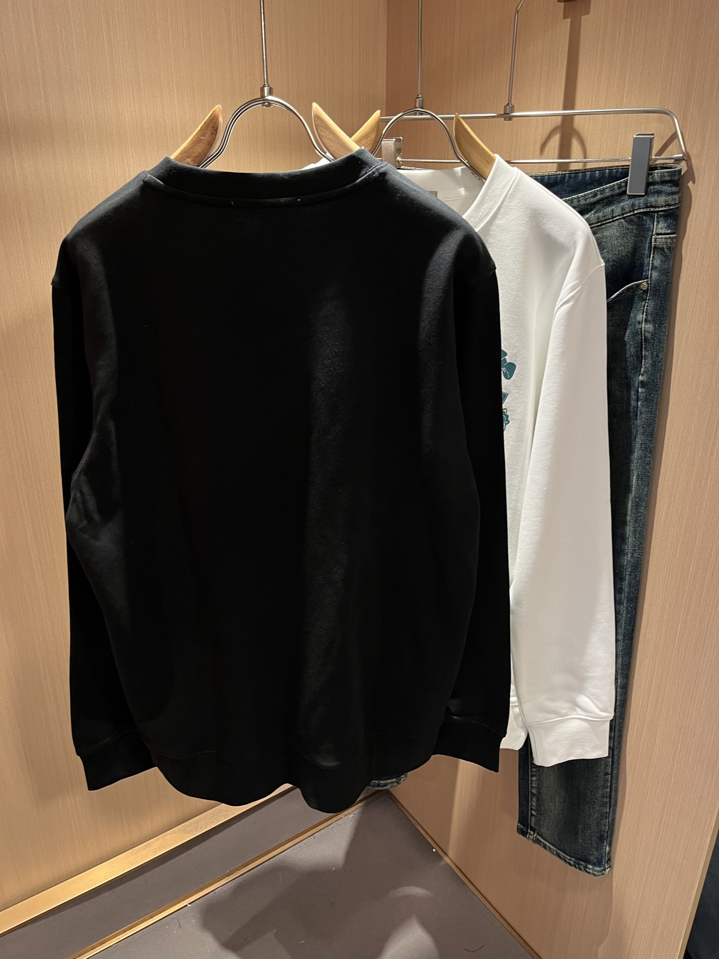 BURBER*Y巴*莉 2025秋冬新款男女同款👫基础休闲百搭棉质圆领卫衣，男女同款卫衣！贸易公司渠道稀