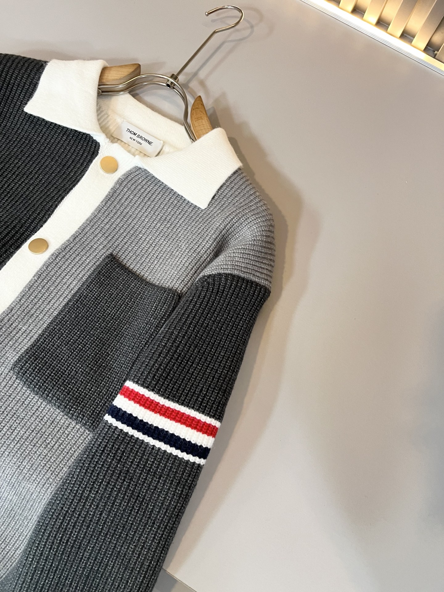 ThomBrow*e汤姆*朗2025秋冬新款男女同款👫针织羊毛衫，今年的专柜新品，男女同款👫超软羊毛面料