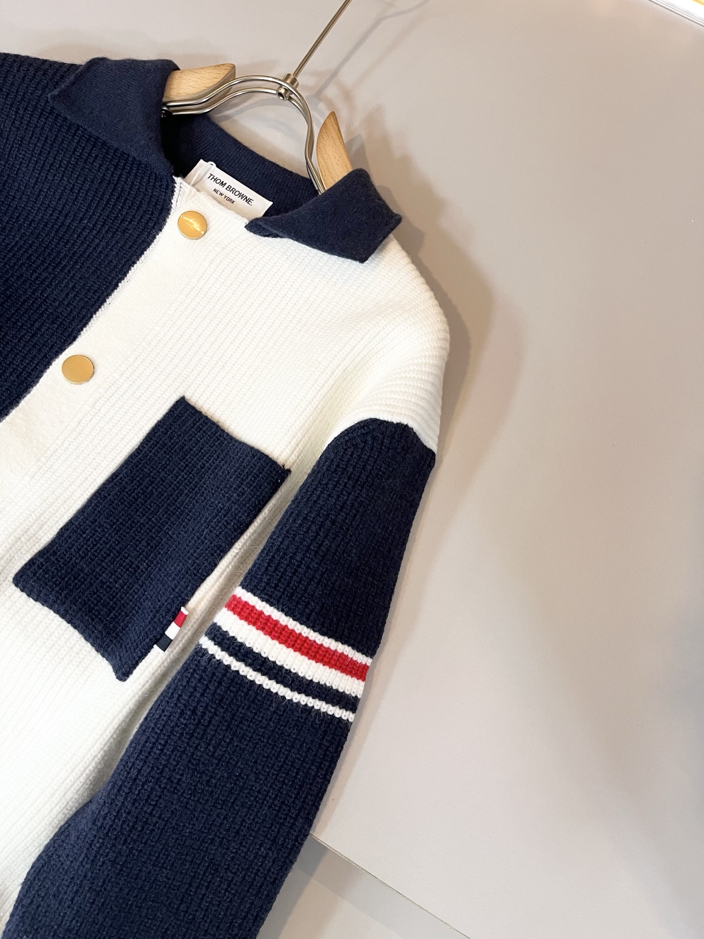 ThomBrow*e汤姆*朗2025秋冬新款男女同款👫针织羊毛衫，今年的专柜新品，男女同款👫超软羊毛面料