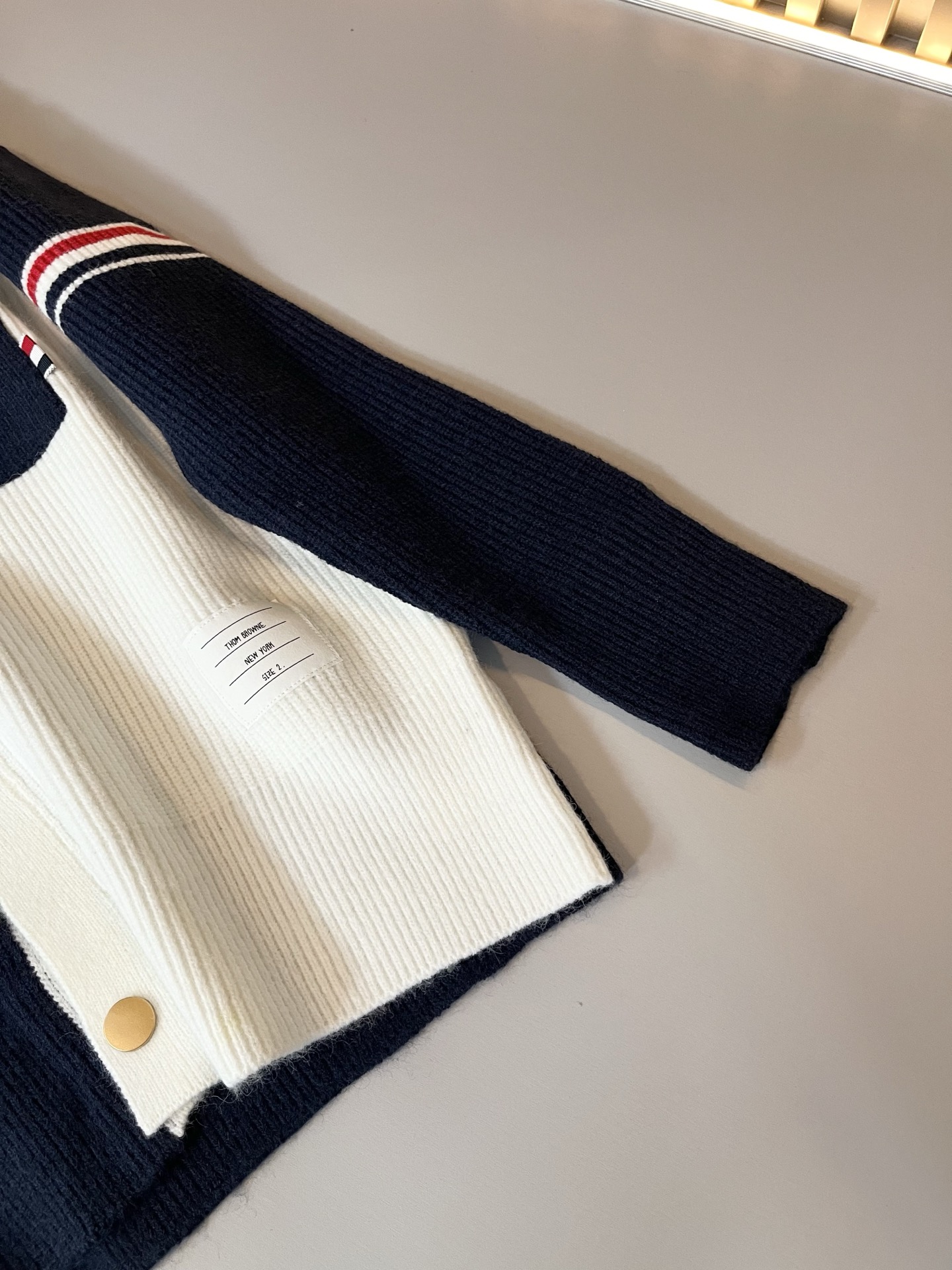 ThomBrow*e汤姆*朗2025秋冬新款男女同款👫针织羊毛衫，今年的专柜新品，男女同款👫超软羊毛面料