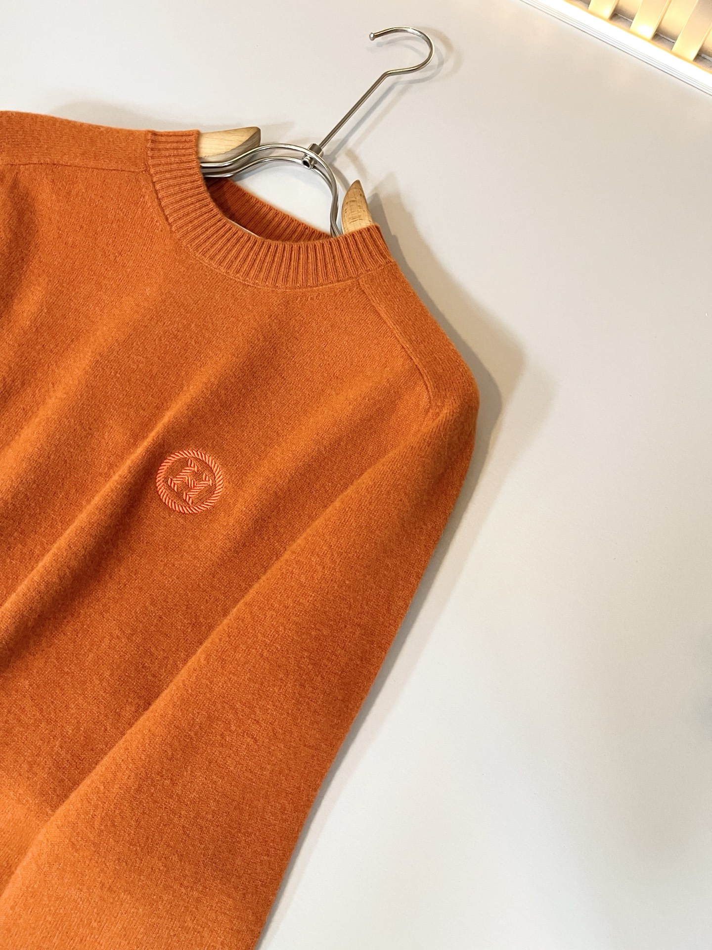 Her*mes爱*仕2025秋冬新款男士针织羊毛衫，全新升级百搭基础款，低调奢华，品格之选！甄选优质精选