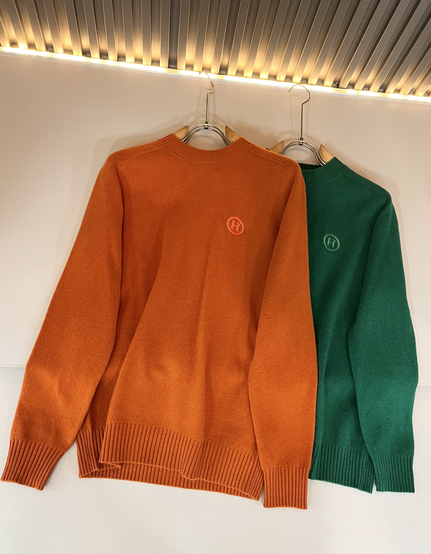 Her*mes爱*仕2025秋冬新款男士针织羊毛衫，全新升级百搭基础款，低调奢华，品格之选！甄选优质精选