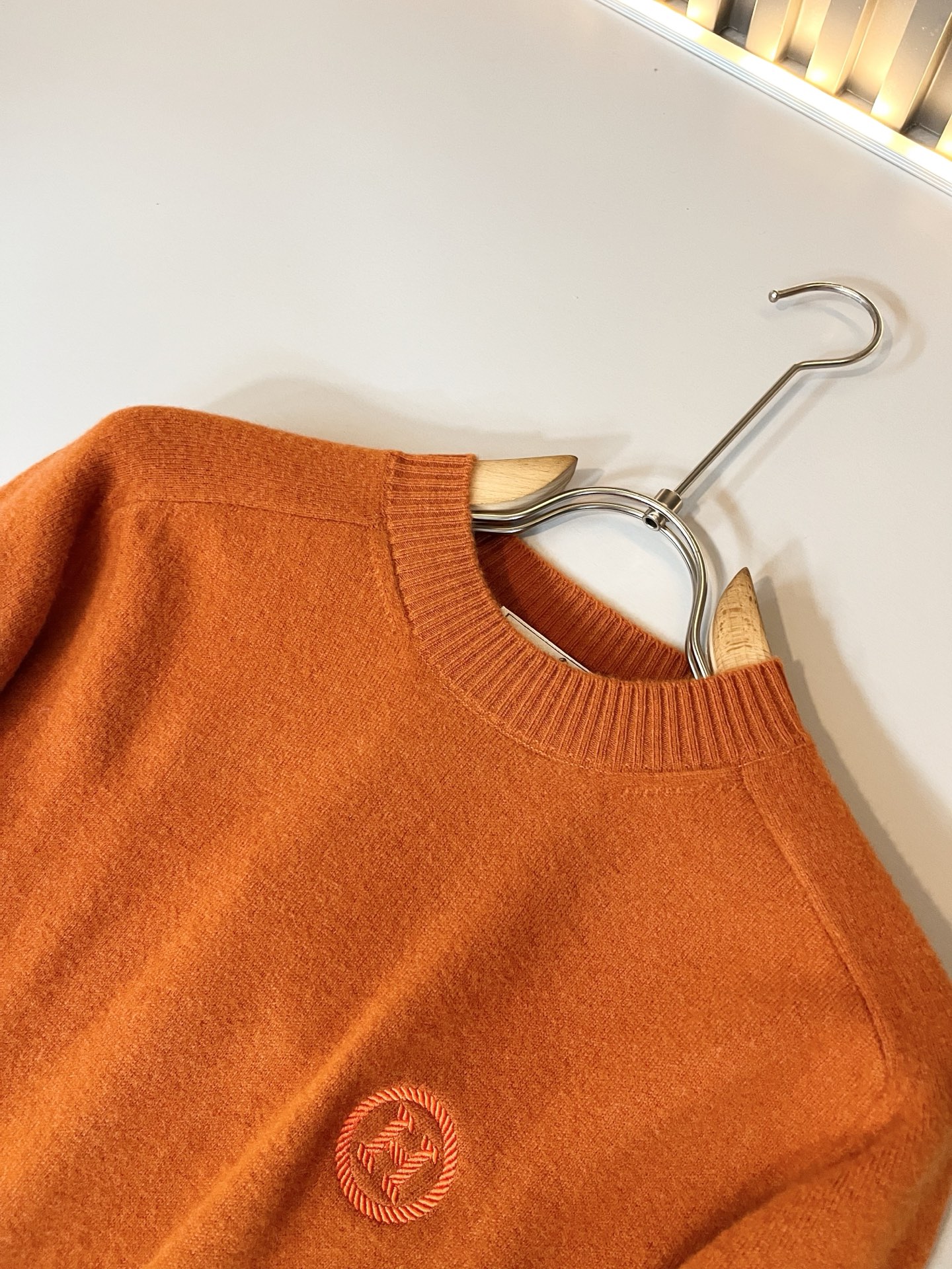 Her*mes爱*仕2025秋冬新款男士针织羊毛衫，全新升级百搭基础款，低调奢华，品格之选！甄选优质精选