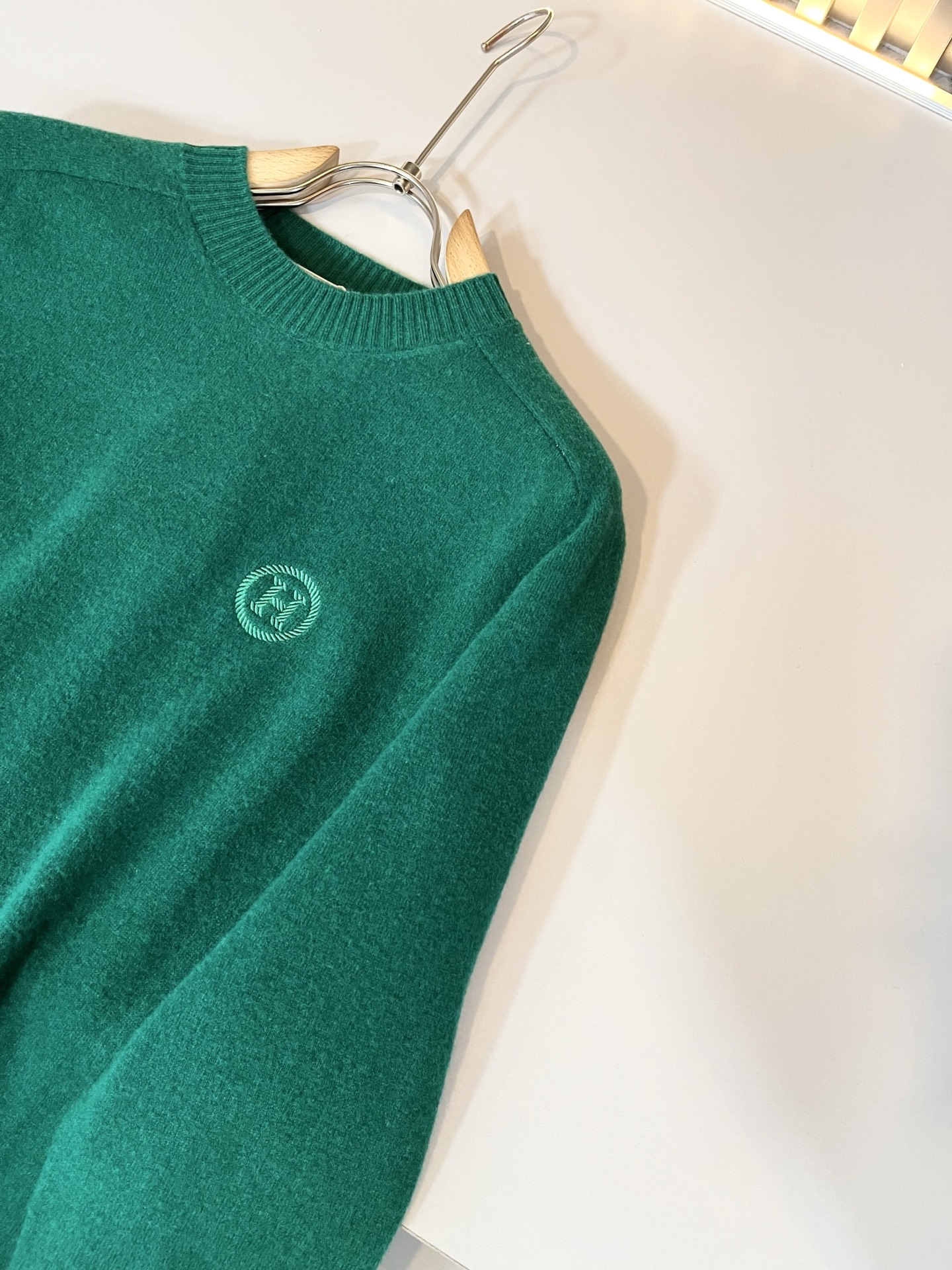 Her*mes爱*仕2025秋冬新款男士针织羊毛衫，全新升级百搭基础款，低调奢华，品格之选！甄选优质精选