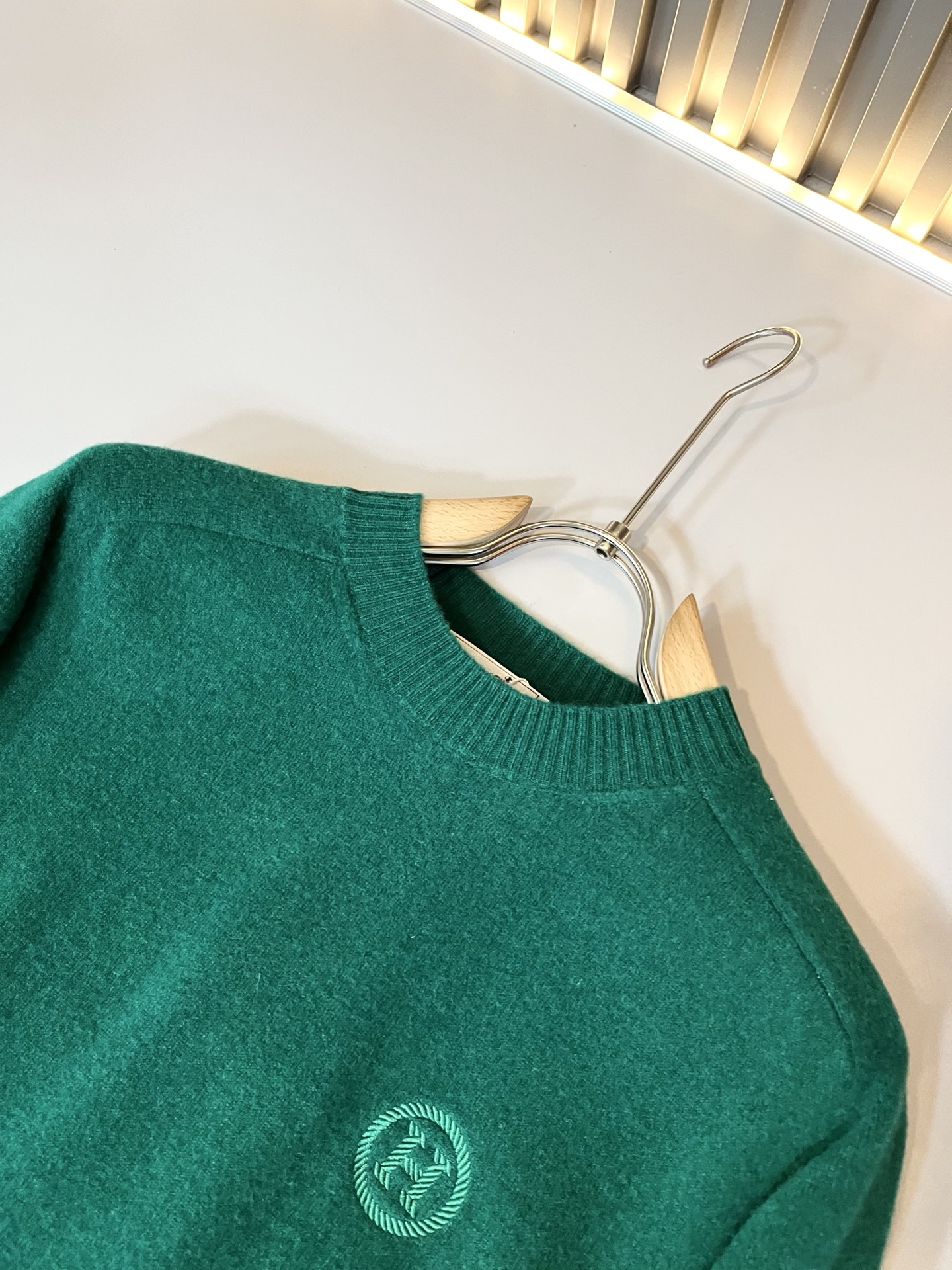 Her*mes爱*仕2025秋冬新款男士针织羊毛衫，全新升级百搭基础款，低调奢华，品格之选！甄选优质精选