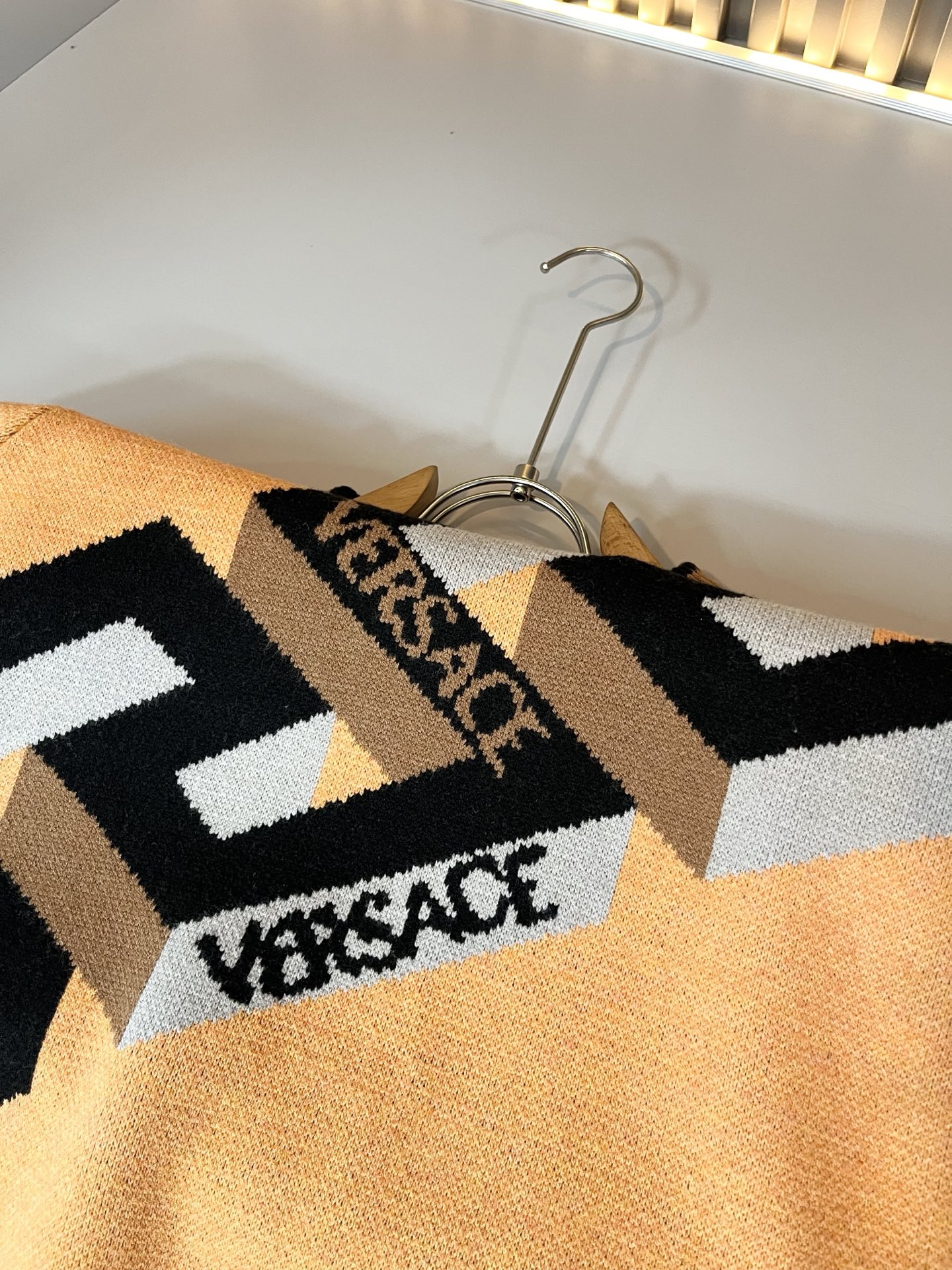 VERS*CE/范*哲 2025秋冬新品原单长袖羊毛衫，VERS*CE/范*哲 贸易公司渠道 产品 值的