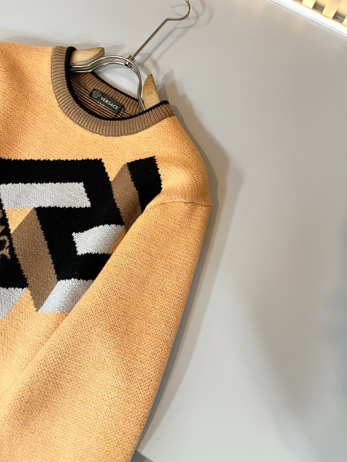 VERS*CE/范*哲 2025秋冬新品原单长袖羊毛衫，VERS*CE/范*哲 贸易公司渠道 产品 值的