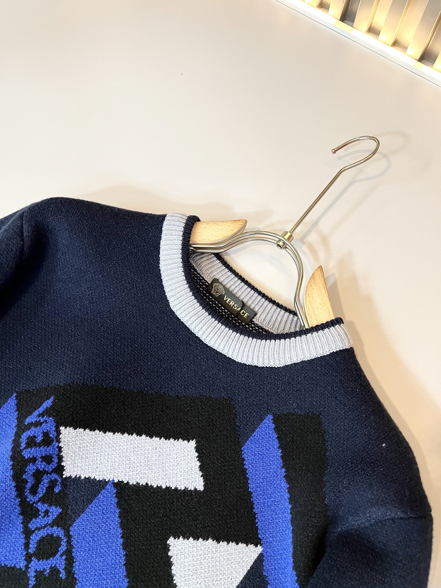 VERS*CE/范*哲 2025秋冬新品原单长袖羊毛衫，VERS*CE/范*哲 贸易公司渠道 产品 值的