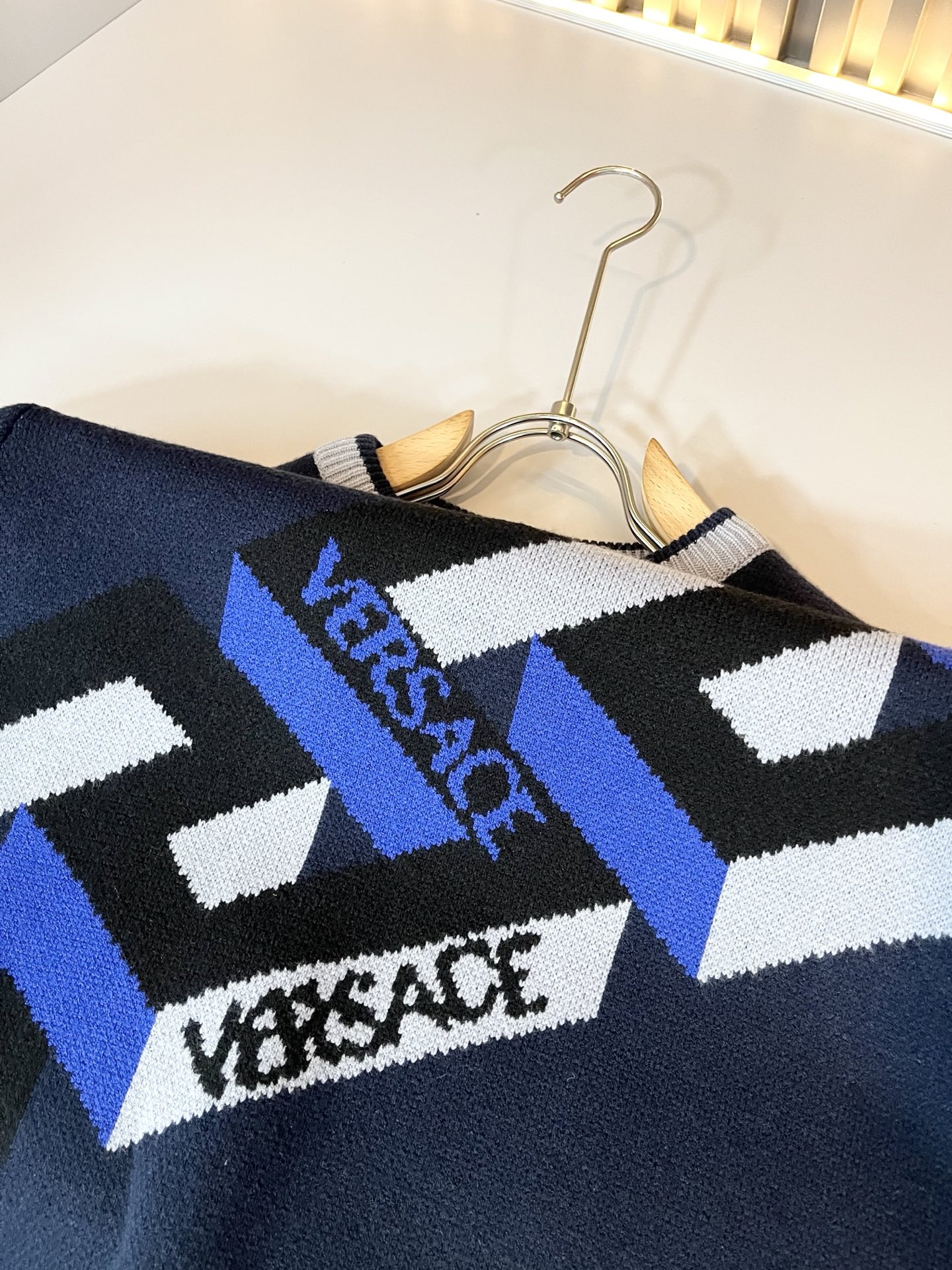 VERS*CE/范*哲 2025秋冬新品原单长袖羊毛衫，VERS*CE/范*哲 贸易公司渠道 产品 值的