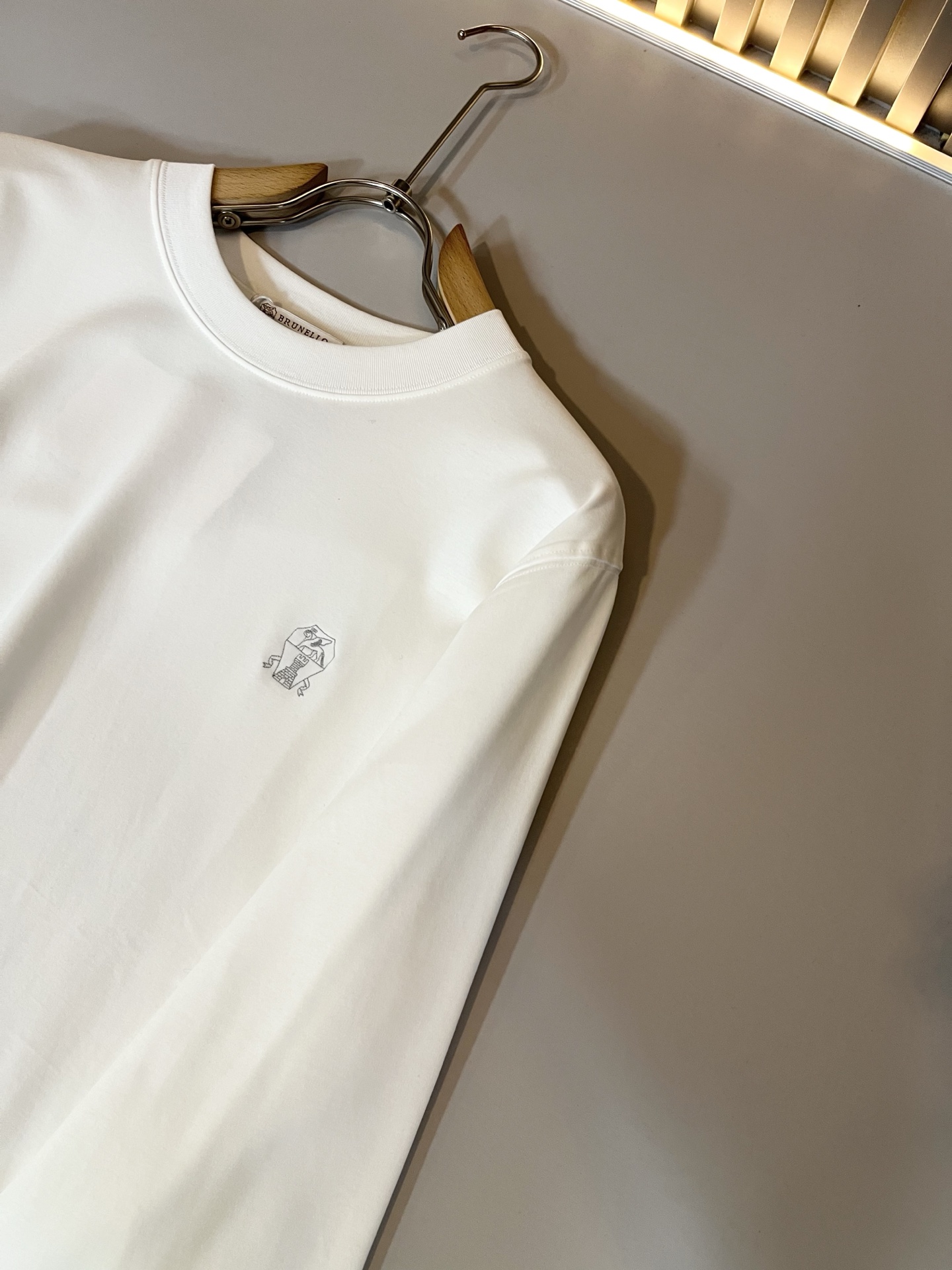 BC-Brunello Cucineli 2025秋冬新款男士打底衫，众多明星都爱穿的时尚百搭单品！胸前