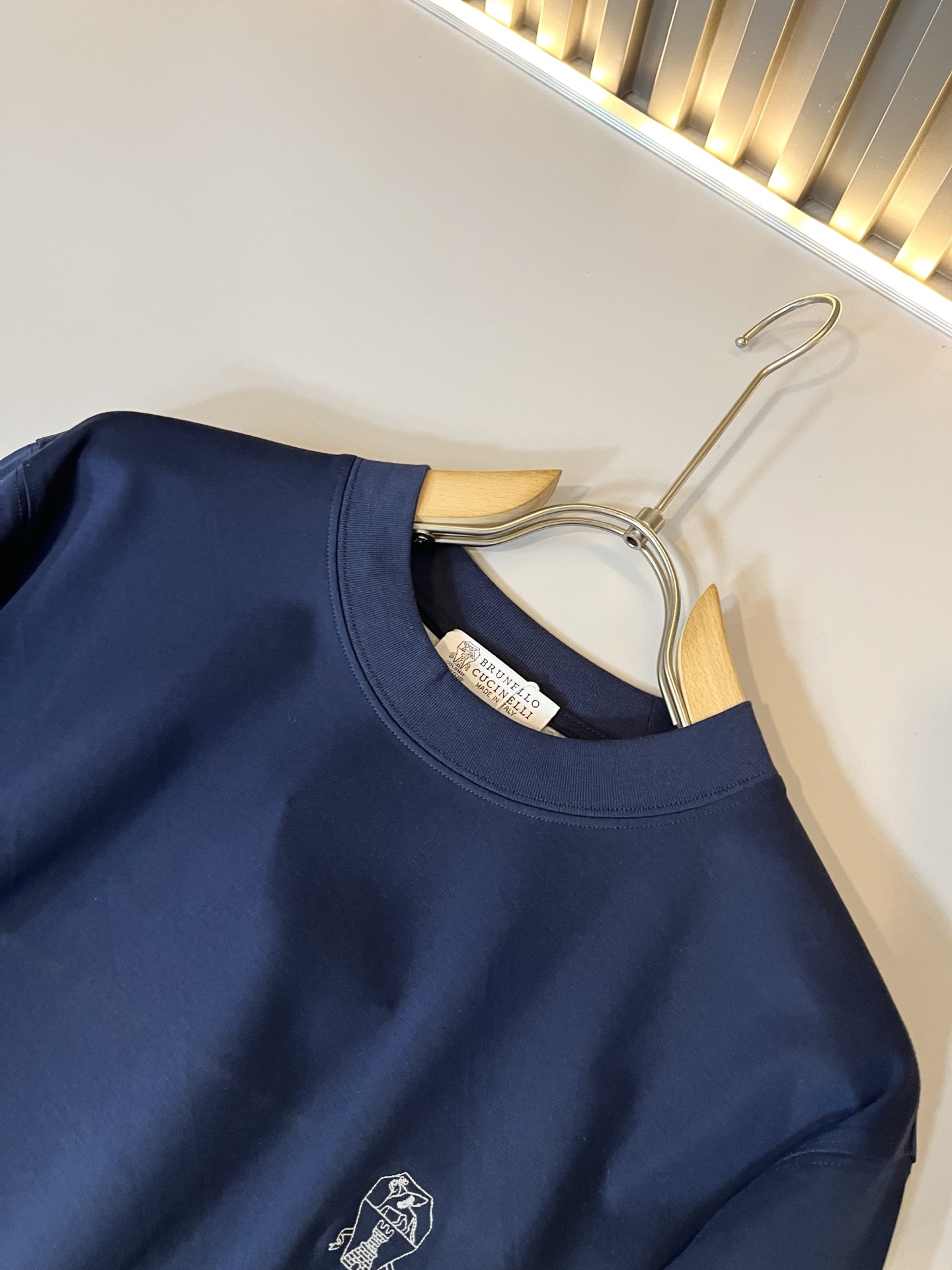 BC-Brunello Cucineli 2025秋冬新款男士打底衫，众多明星都爱穿的时尚百搭单品！胸前