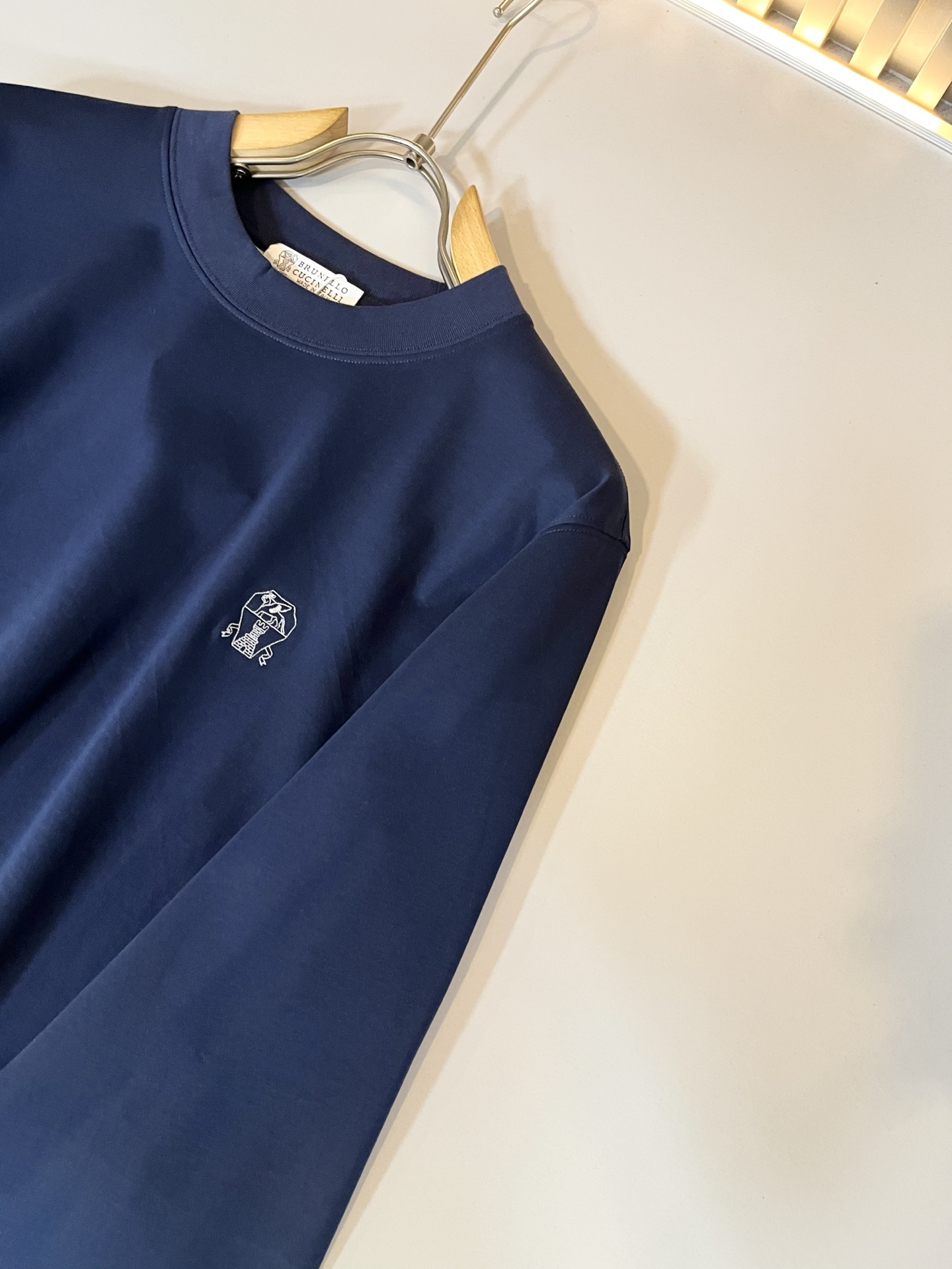 BC-Brunello Cucineli 2025秋冬新款男士打底衫，众多明星都爱穿的时尚百搭单品！胸前