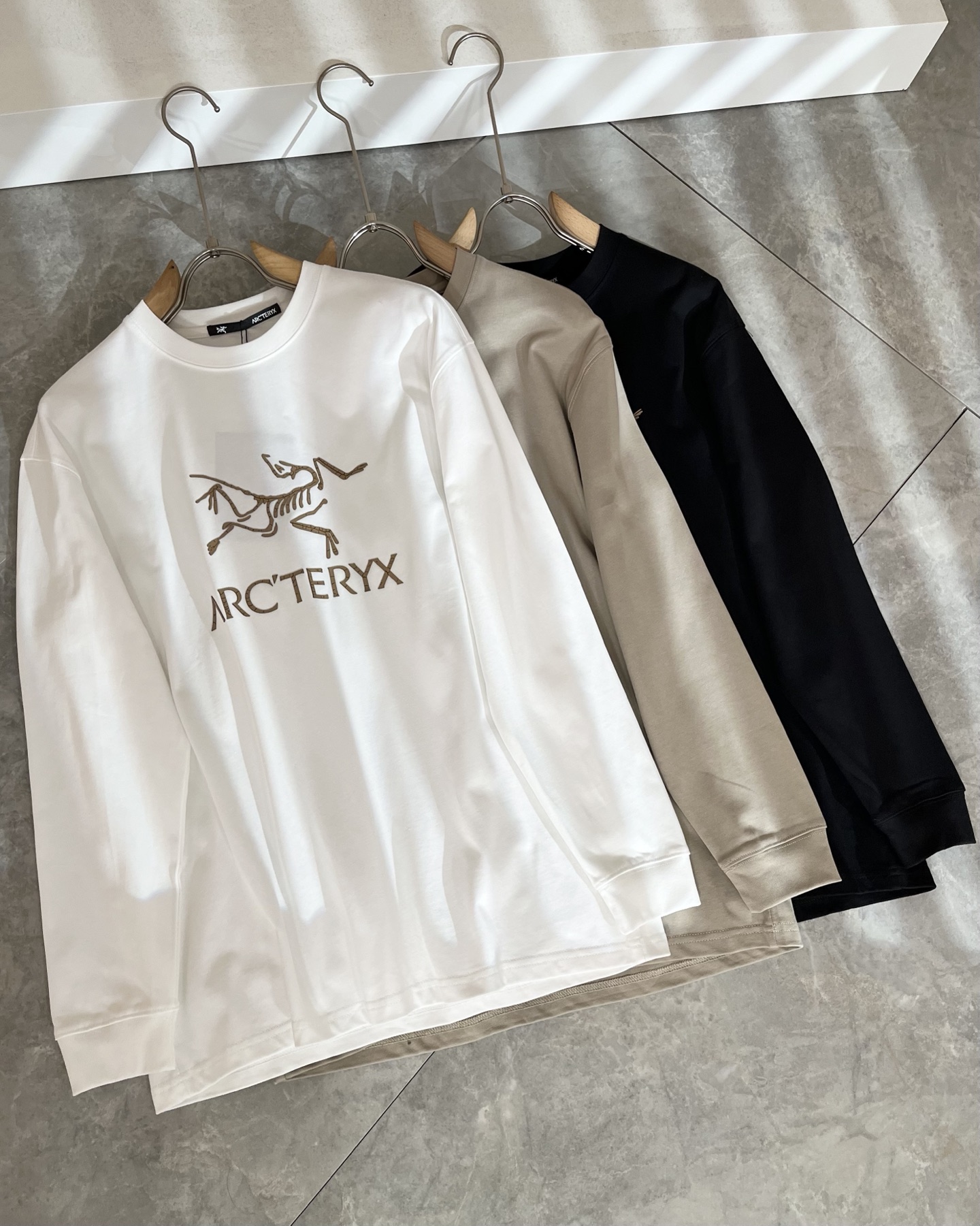 ARCTER*X始*祖鸟 2025秋冬新款男女同款👫休闲打底衫，户外品牌可能大家第一想到的就是加拿大鹅、