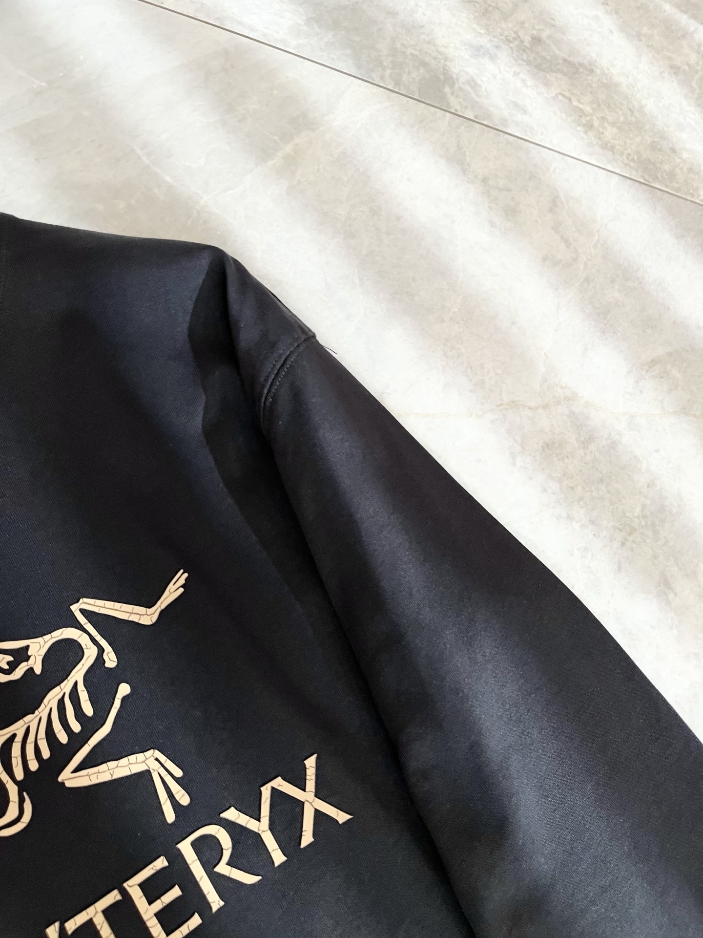 ARCTER*X始*祖鸟 2025秋冬新款男女同款👫休闲打底衫，户外品牌可能大家第一想到的就是加拿大鹅、