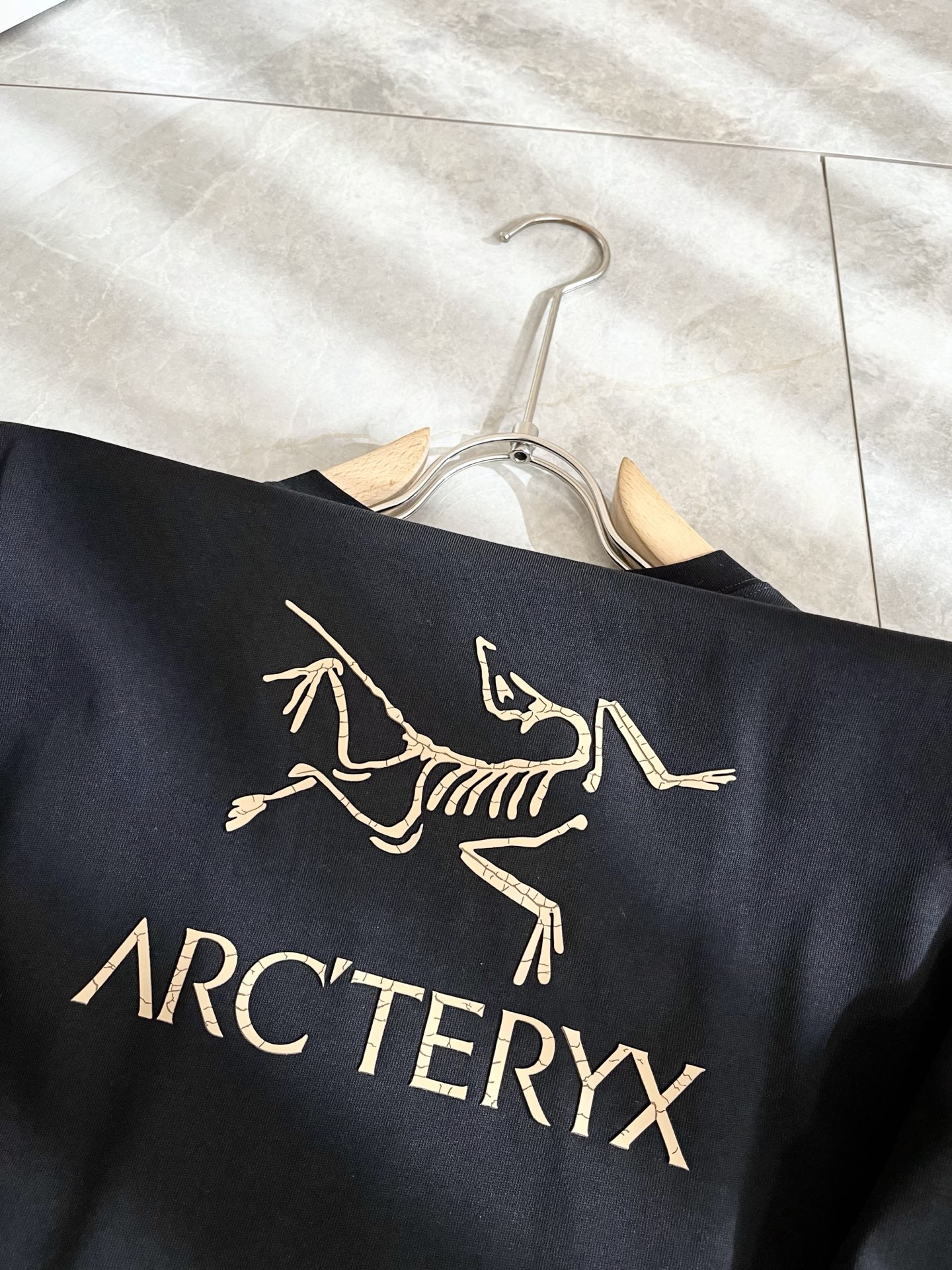 ARCTER*X始*祖鸟 2025秋冬新款男女同款👫休闲打底衫，户外品牌可能大家第一想到的就是加拿大鹅、