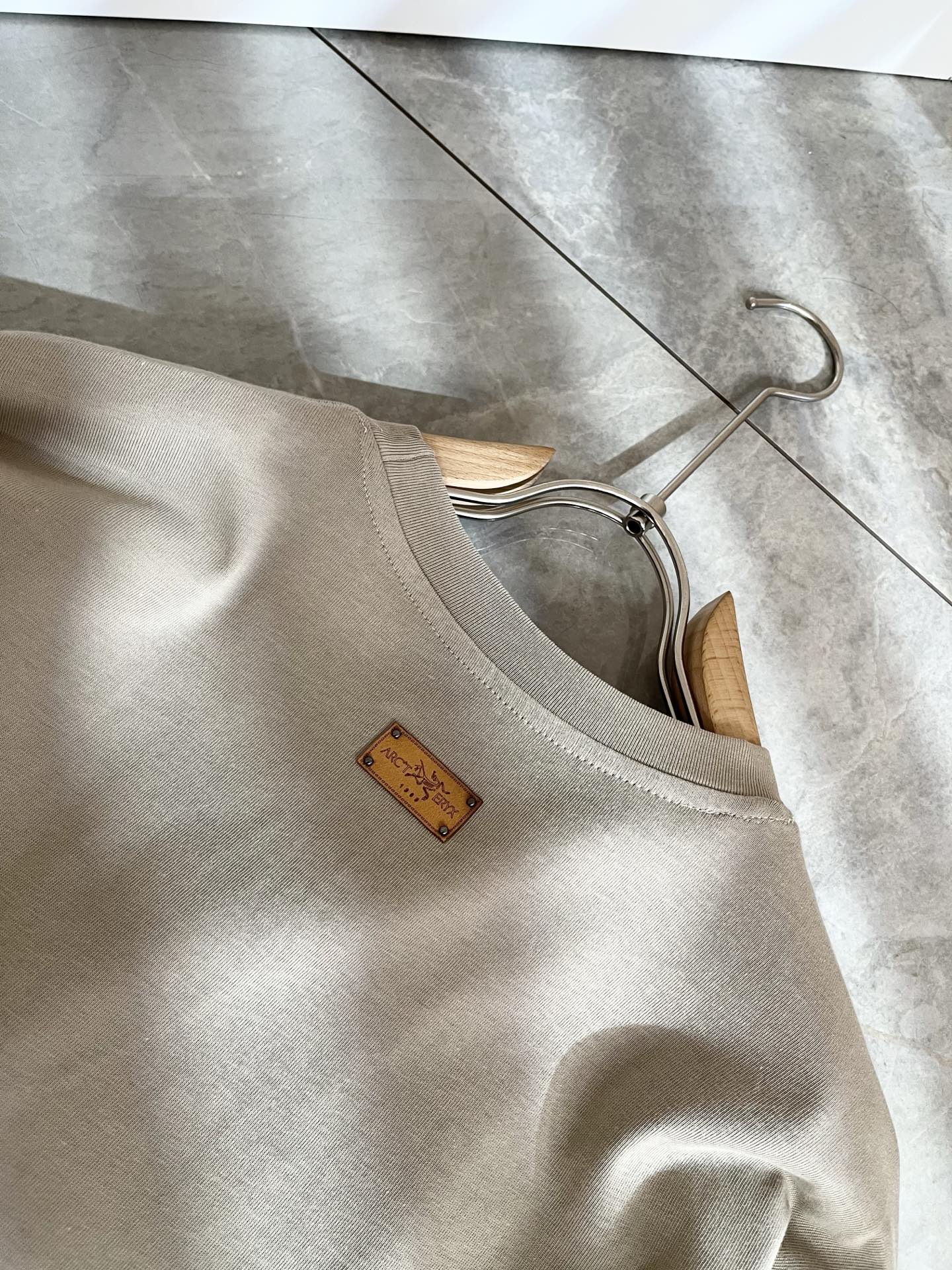 ARCTER*X始*祖鸟 2025秋冬新款男女同款👫休闲打底衫，户外品牌可能大家第一想到的就是加拿大鹅、