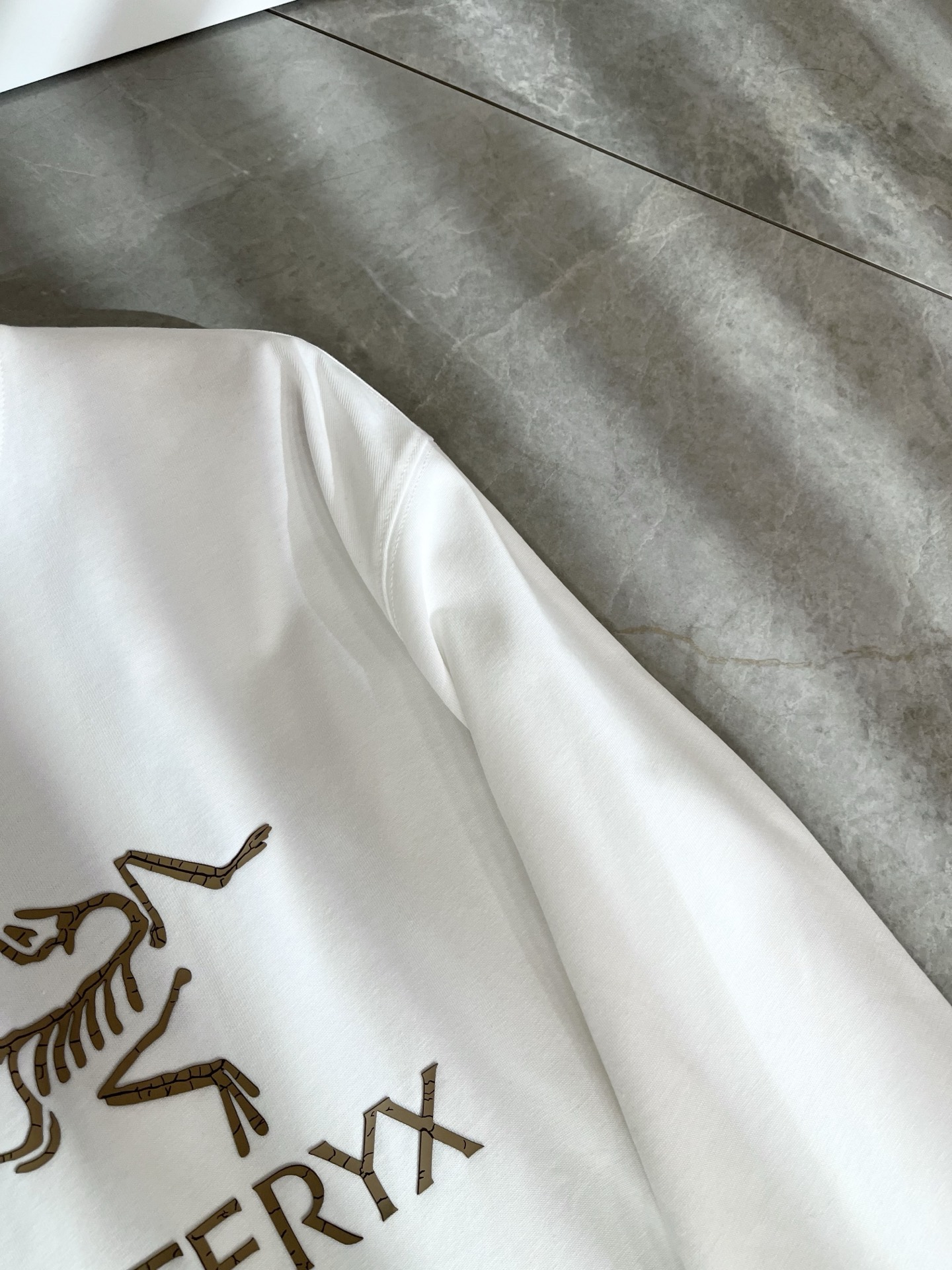 ARCTER*X始*祖鸟 2025秋冬新款男女同款👫休闲打底衫，户外品牌可能大家第一想到的就是加拿大鹅、