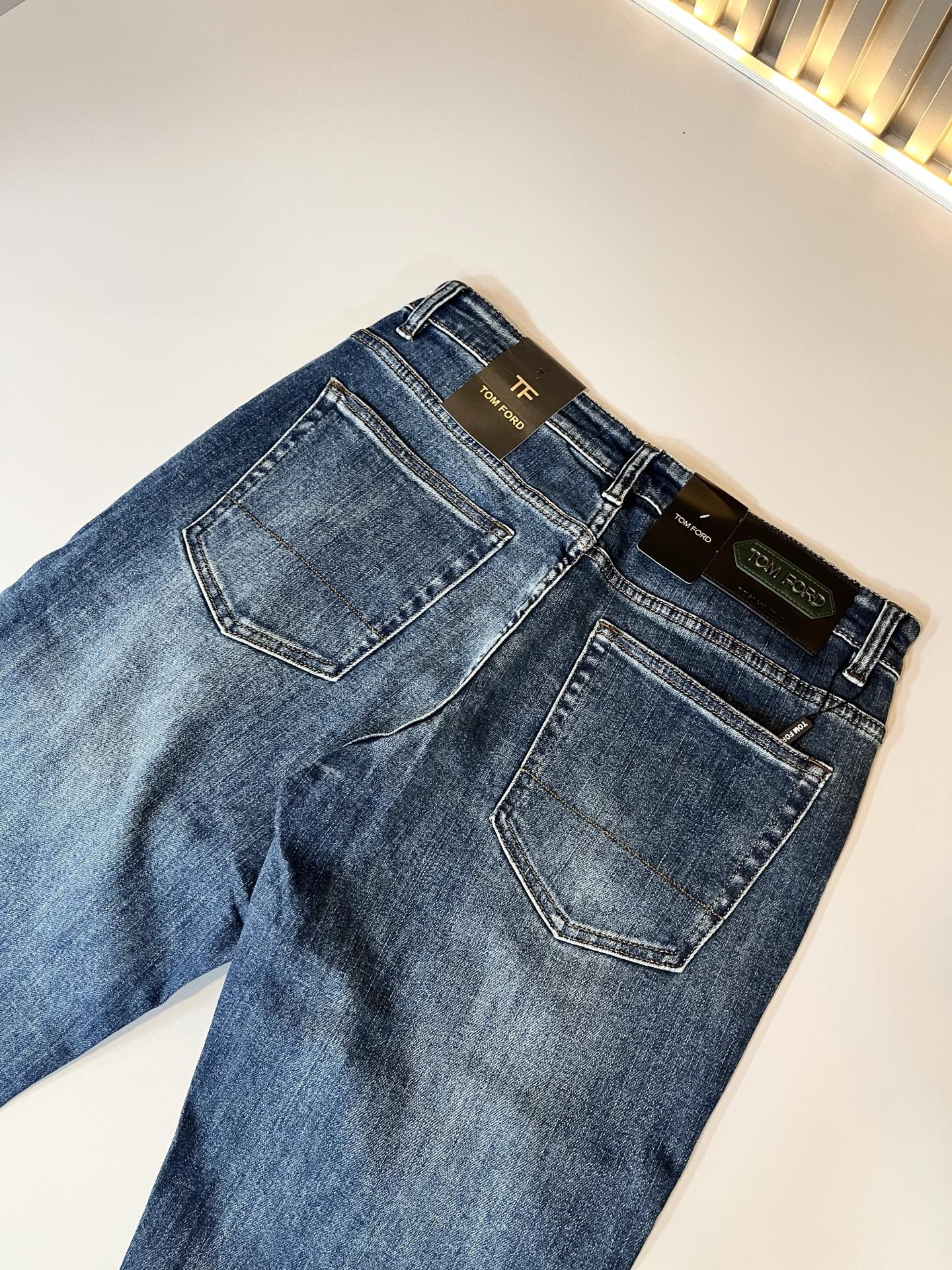 TOM FORD 汤姆福特 2025秋冬新品发售！牛仔高级百搭实用主义不哗众取宠！港澳台地区限定款！！立