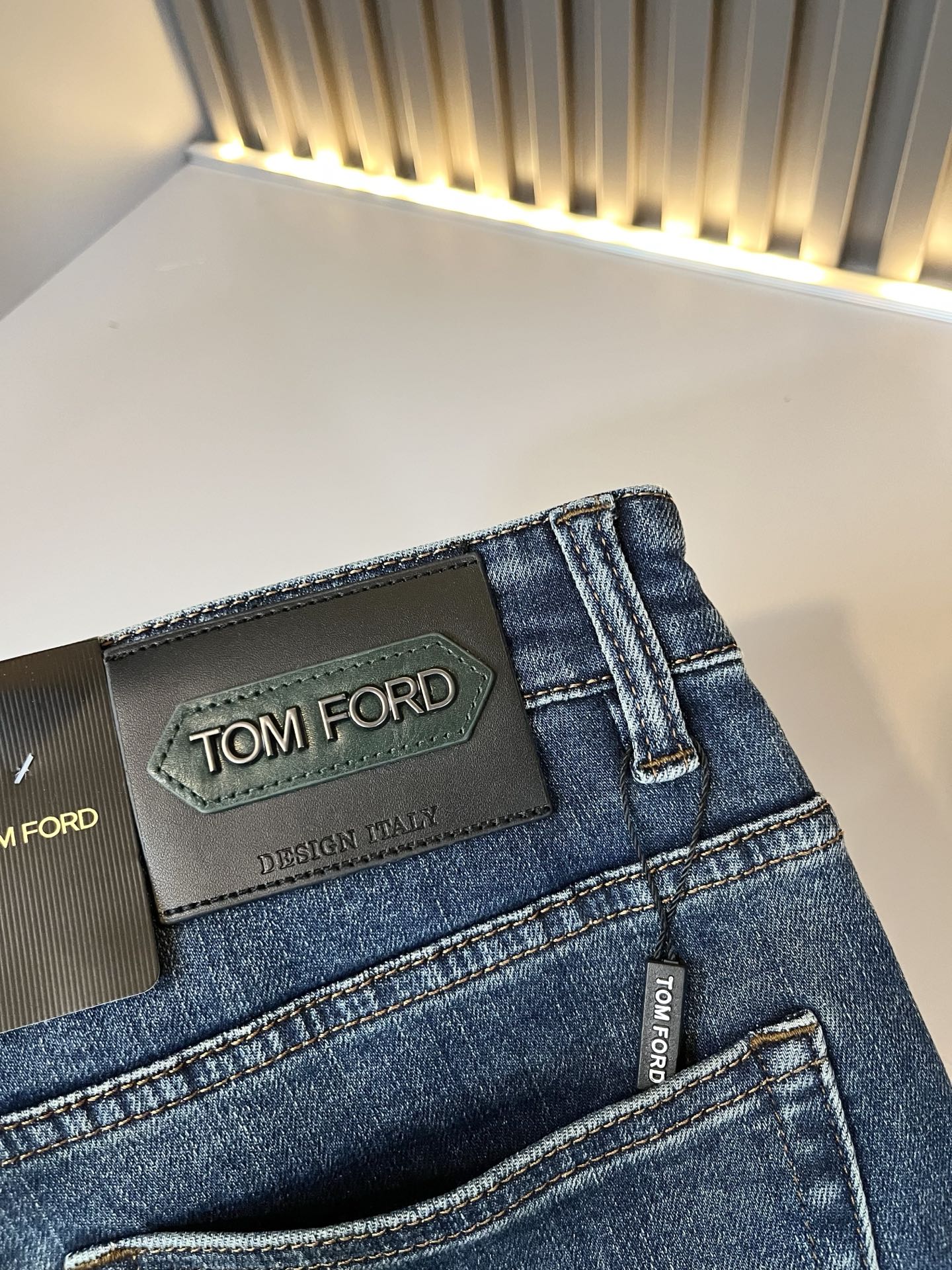 TOM FORD 汤姆福特 2025秋冬新品发售！牛仔高级百搭实用主义不哗众取宠！港澳台地区限定款！！立