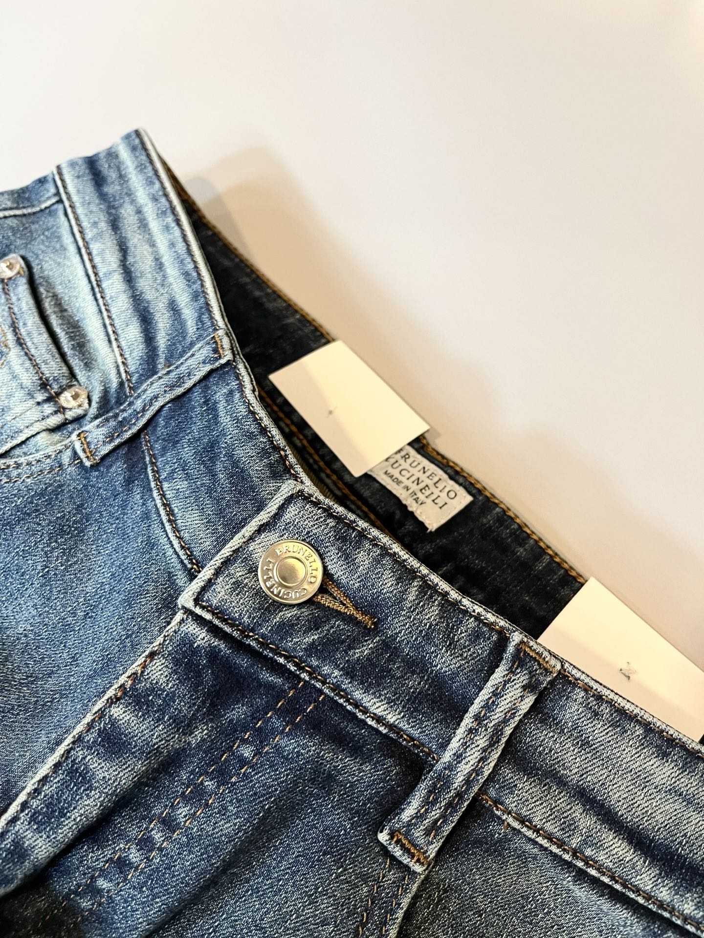 BC-Brunello Cucineli 2025秋冬新品男士时装款高端休闲牛仔裤，香港洋行渠道货，日本