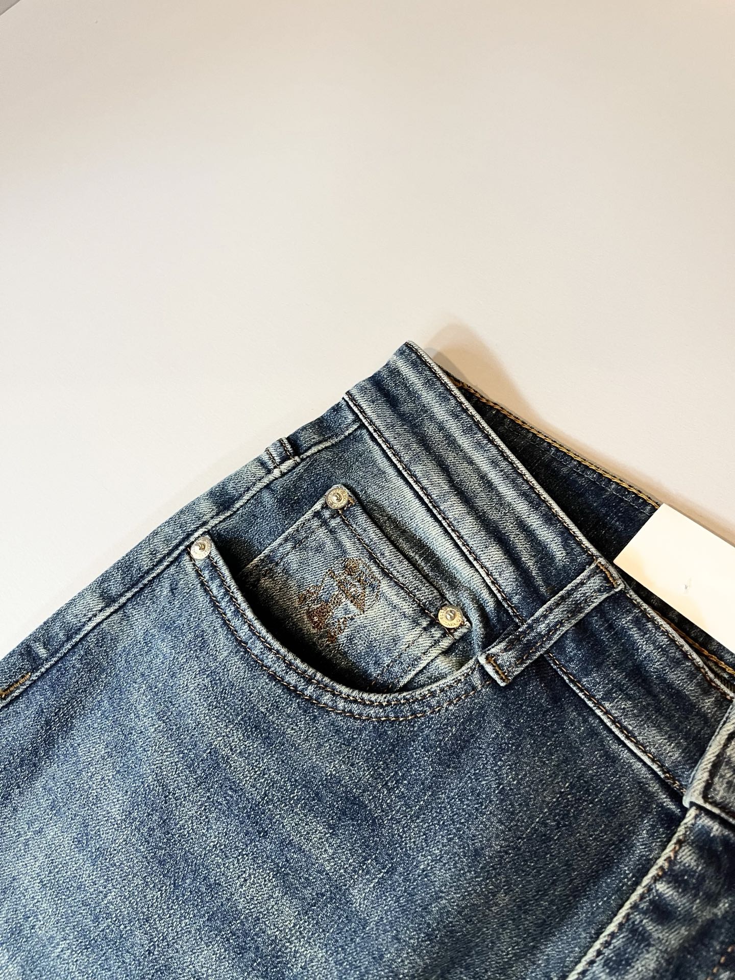 BC-Brunello Cucineli 2025秋冬新品男士时装款高端休闲牛仔裤，香港洋行渠道货，日本