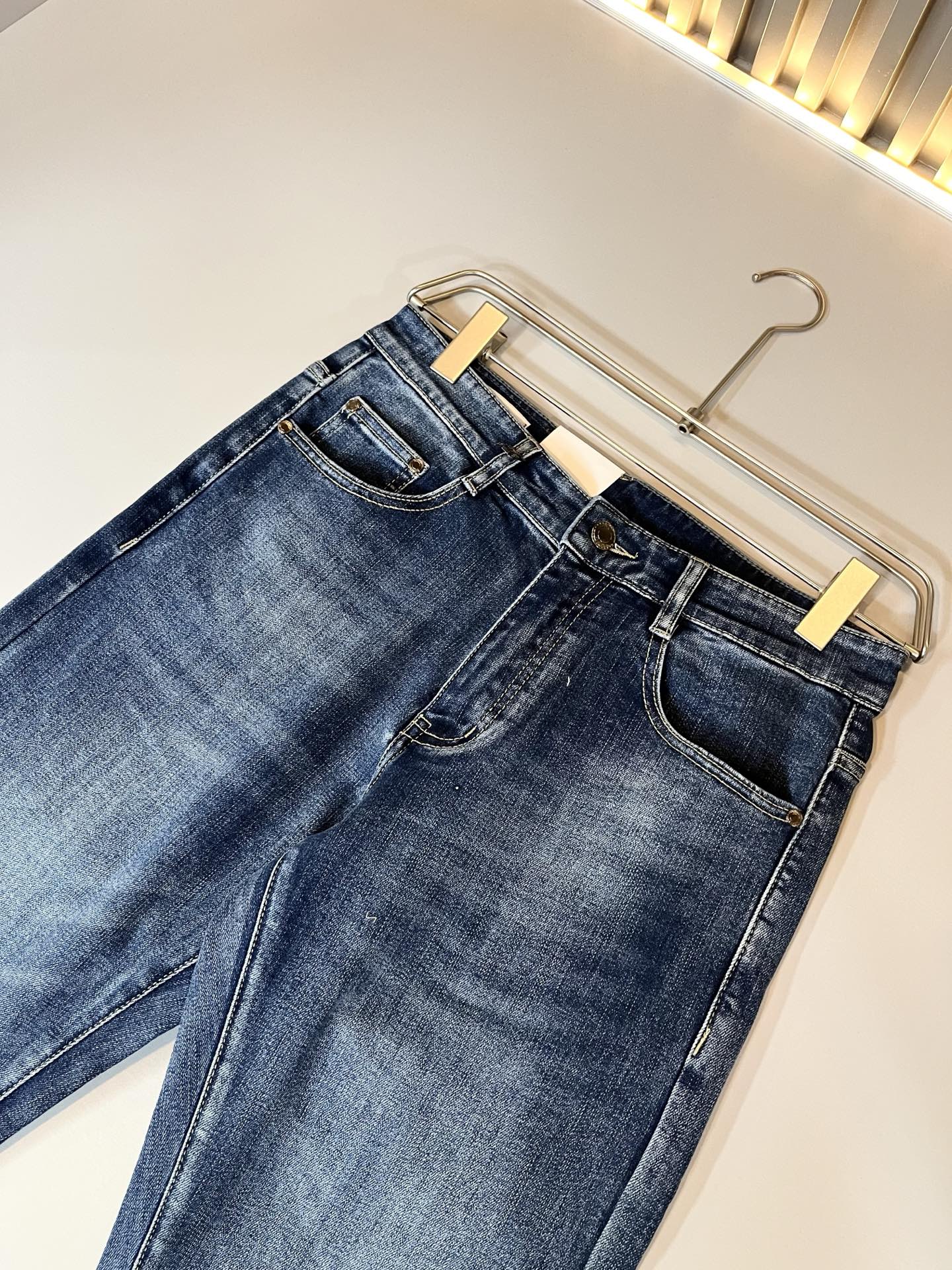 BC-Brunello Cucineli 2025秋冬新品男士时装款高端休闲牛仔裤，香港洋行渠道货，日本