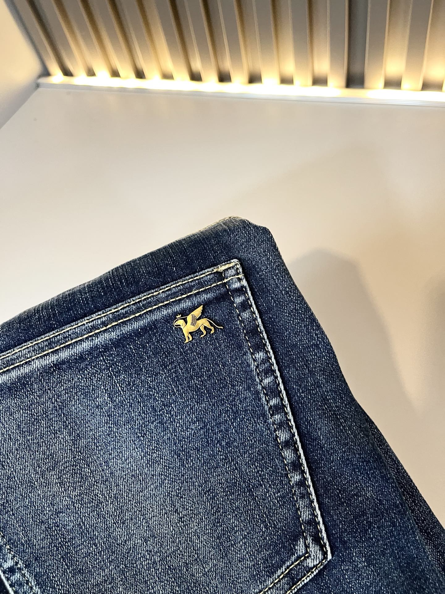 BC-Brunello Cucineli 2025秋冬新品男士时装款高端休闲牛仔裤，香港洋行渠道货，日本