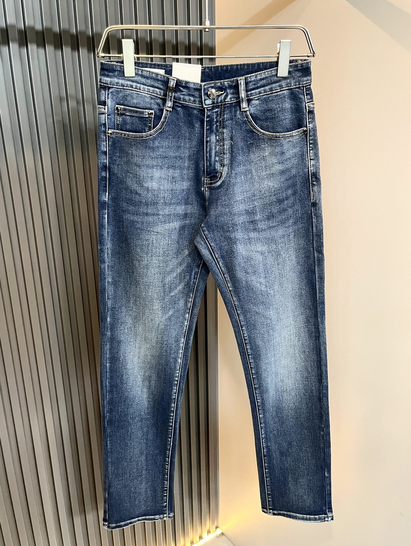 BC-Brunello Cucineli 2025秋冬新品男士时装款高端休闲牛仔裤，香港洋行渠道货，日本