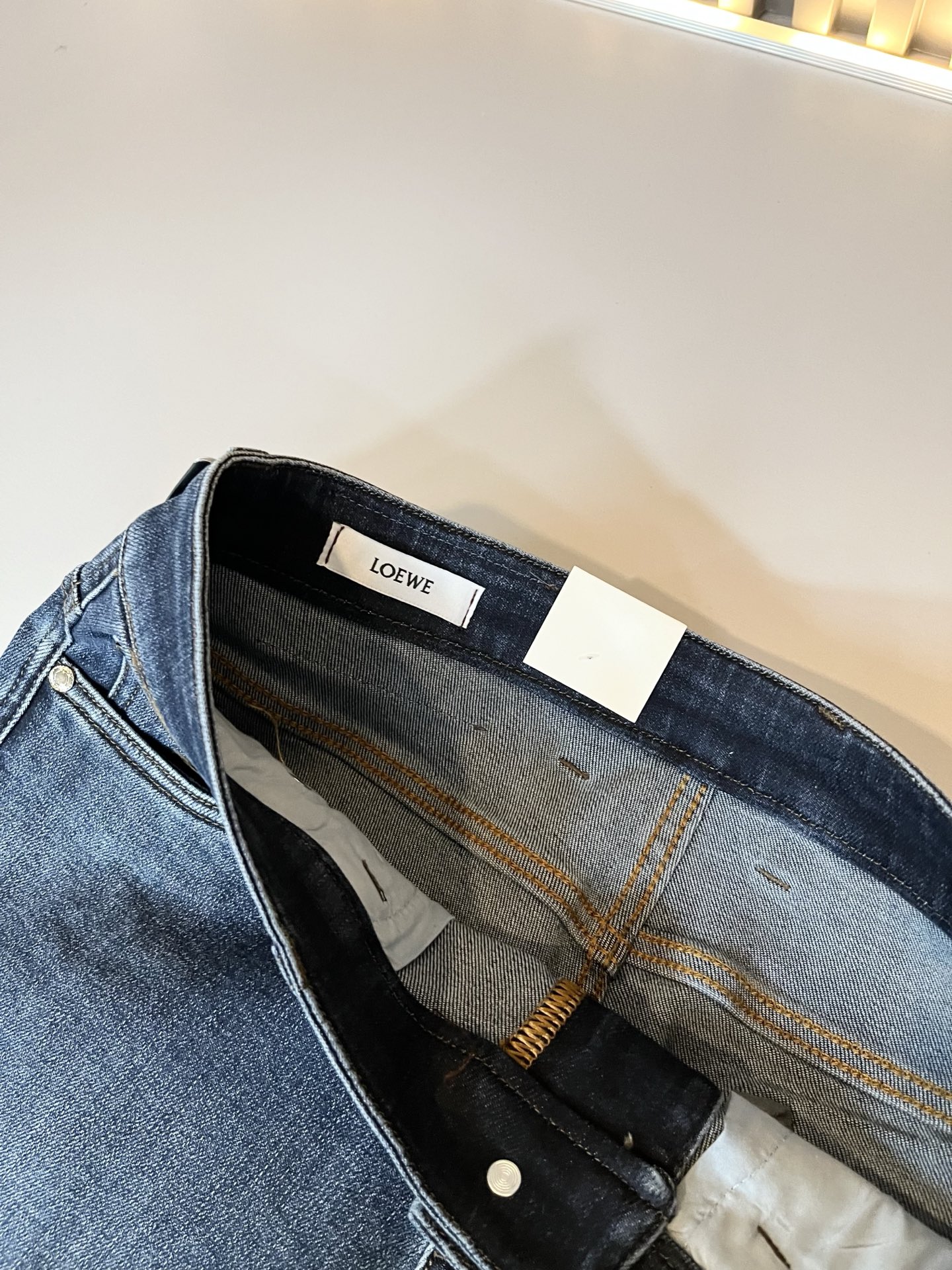 LO*WE/罗*威2025秋冬新品男士时装款高端休闲裤，香港洋行渠道货，日本原厂出品，纯血统品质，完美延