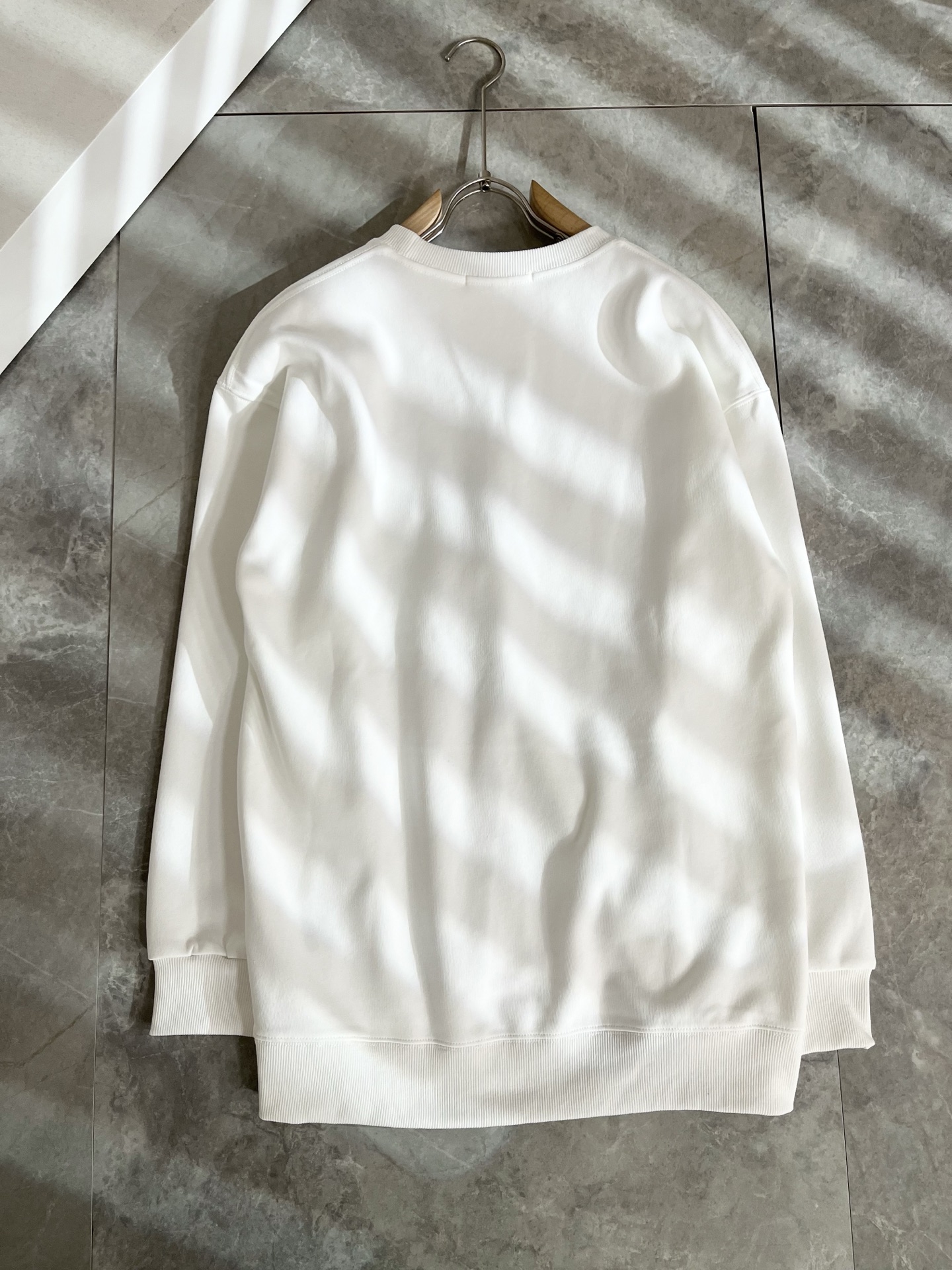 马吉拉 maison margiel 2025秋冬新款男女同款👫休闲卫衣，专柜同步发售！定制专属面料，胸