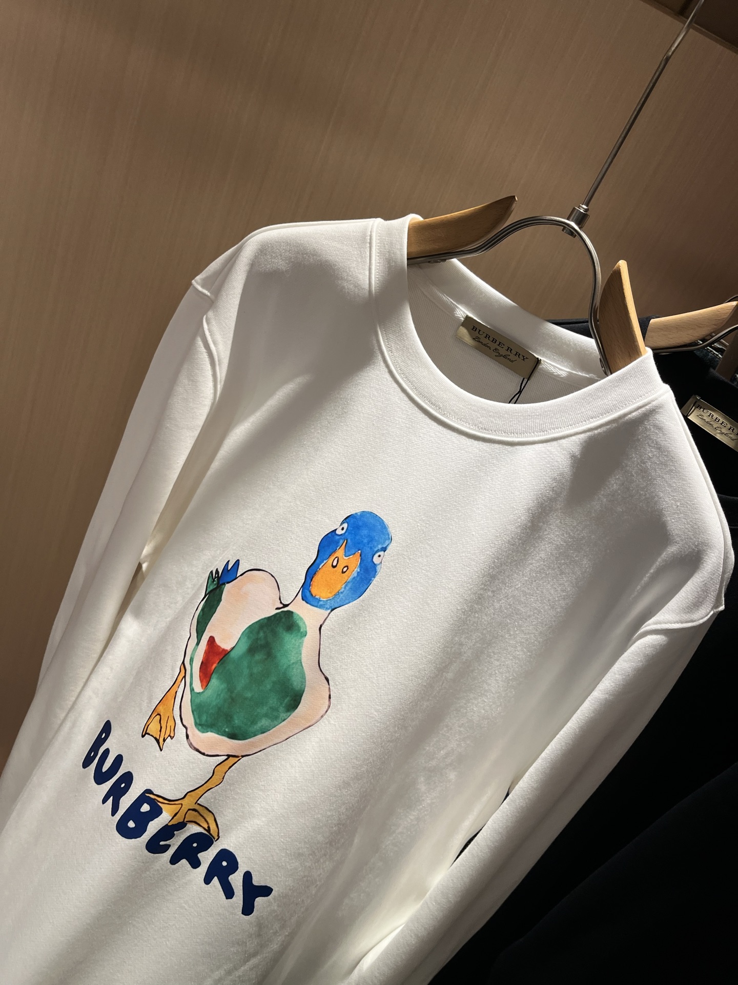 BURBER*Y巴*莉 2025秋冬新款男女同款👫基础休闲百搭棉质圆领卫衣，男女同款卫衣！贸易公司渠道稀