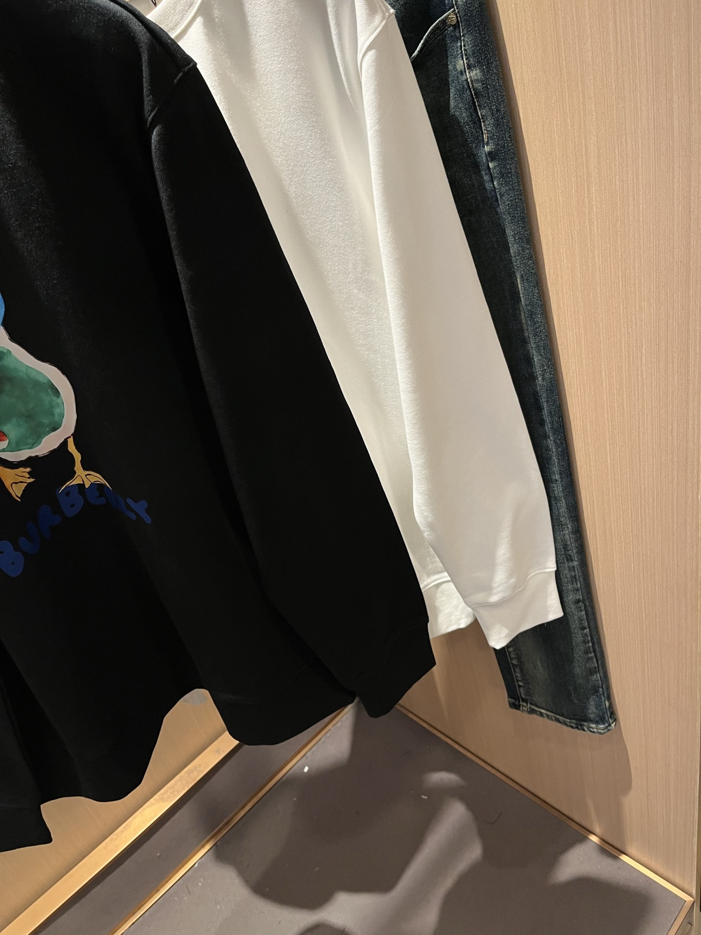 BURBER*Y巴*莉 2025秋冬新款男女同款👫基础休闲百搭棉质圆领卫衣，男女同款卫衣！贸易公司渠道稀