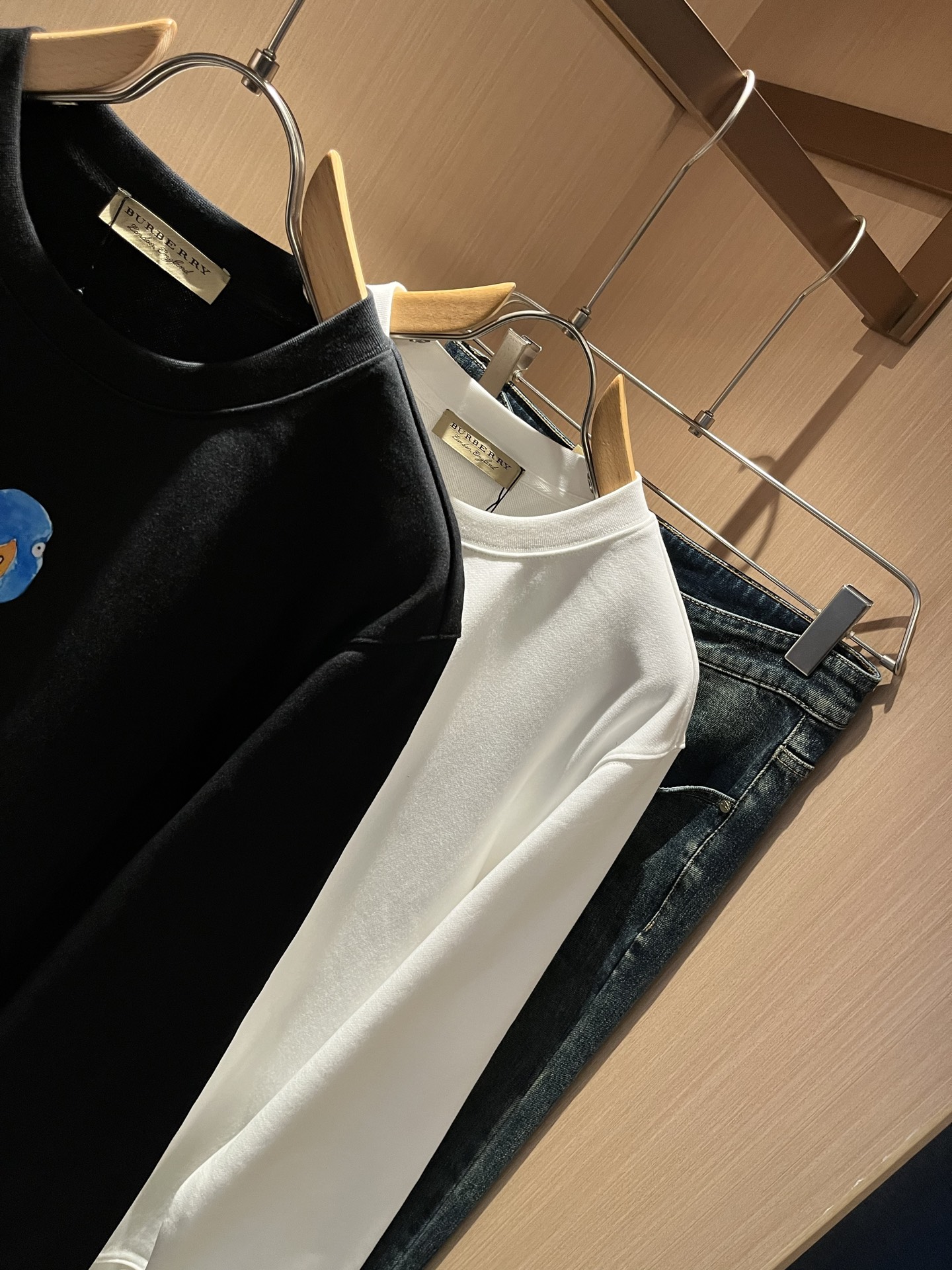 BURBER*Y巴*莉 2025秋冬新款男女同款👫基础休闲百搭棉质圆领卫衣，男女同款卫衣！贸易公司渠道稀