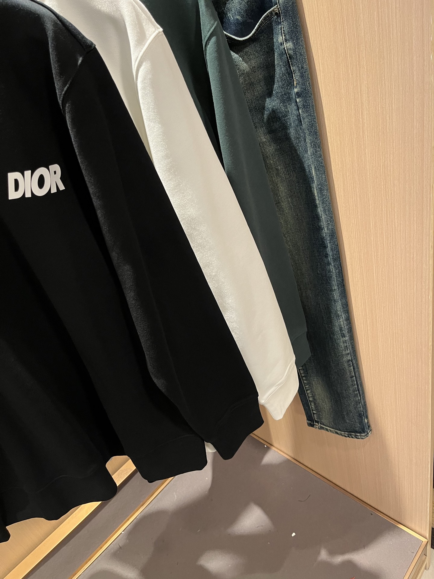 Dio*迪家 2025秋冬新款男女同款👫长袖卫衣，专柜同步发售！定制专属纯棉面料卫衣，定制原版工艺螺纹，